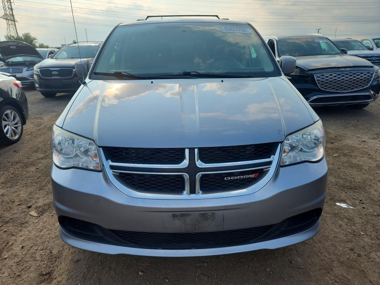 2013 Dodge Grand Caravan Sxt Silver vin: 2C4RDGCGXDR713030