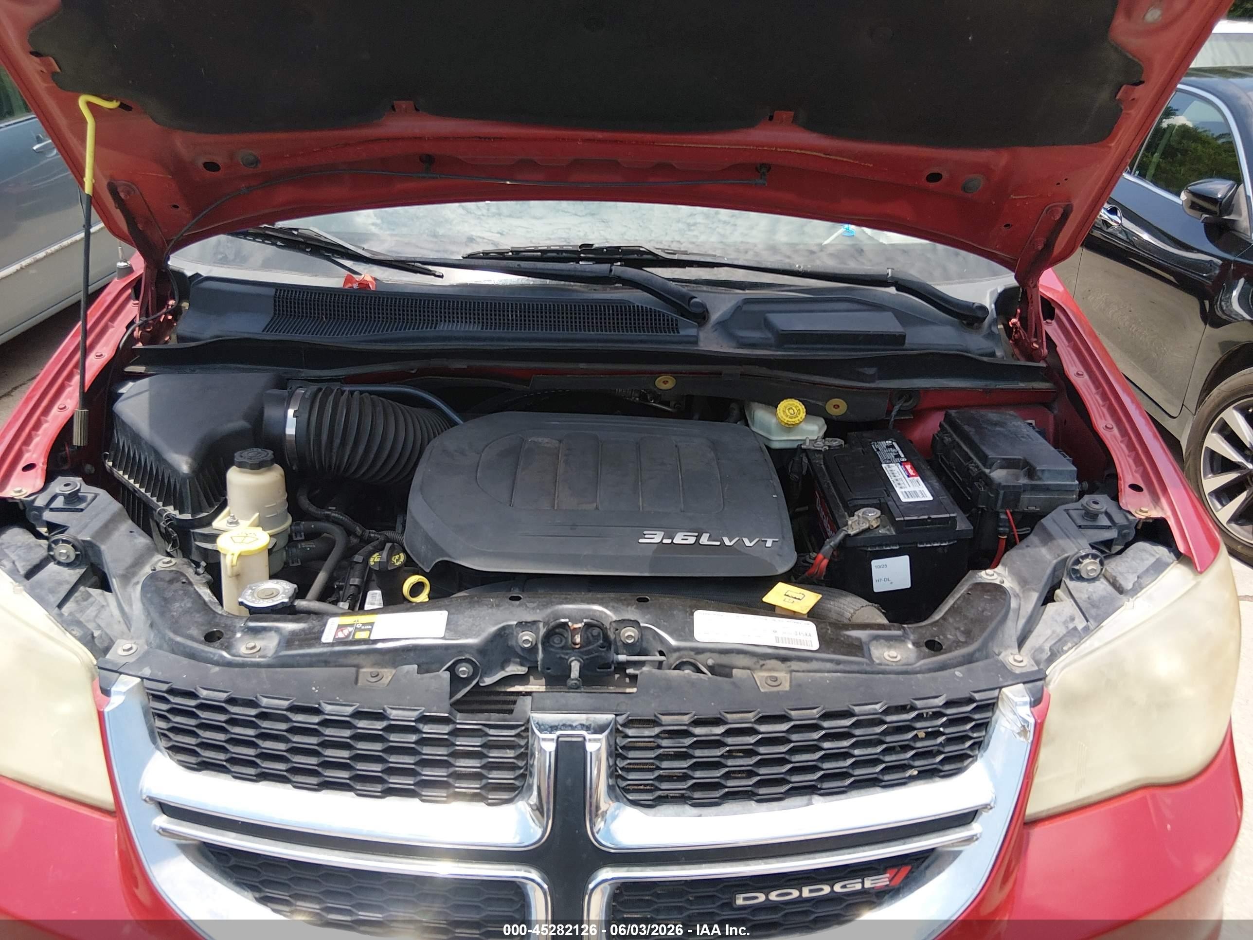 2013 Dodge Grand Caravan Sxt Red vin: 2C4RDGCGXDR738638