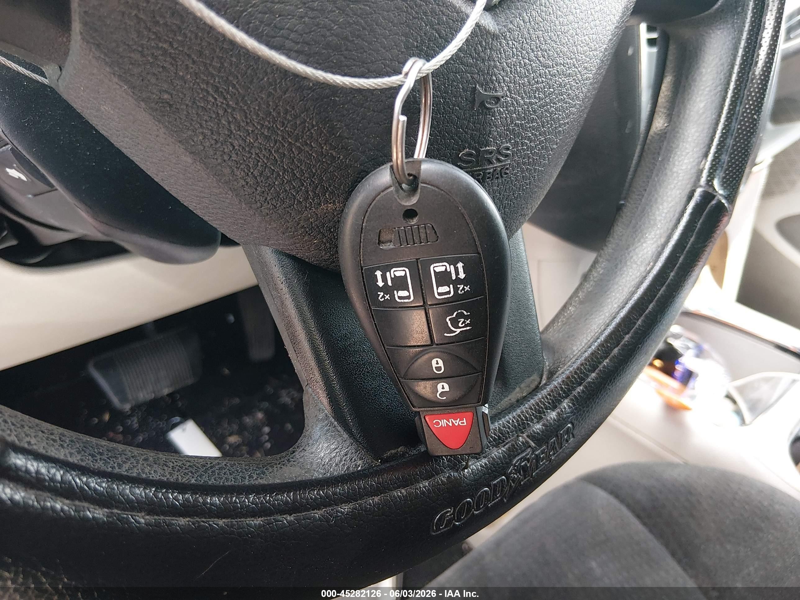 2013 Dodge Grand Caravan Sxt Red vin: 2C4RDGCGXDR738638