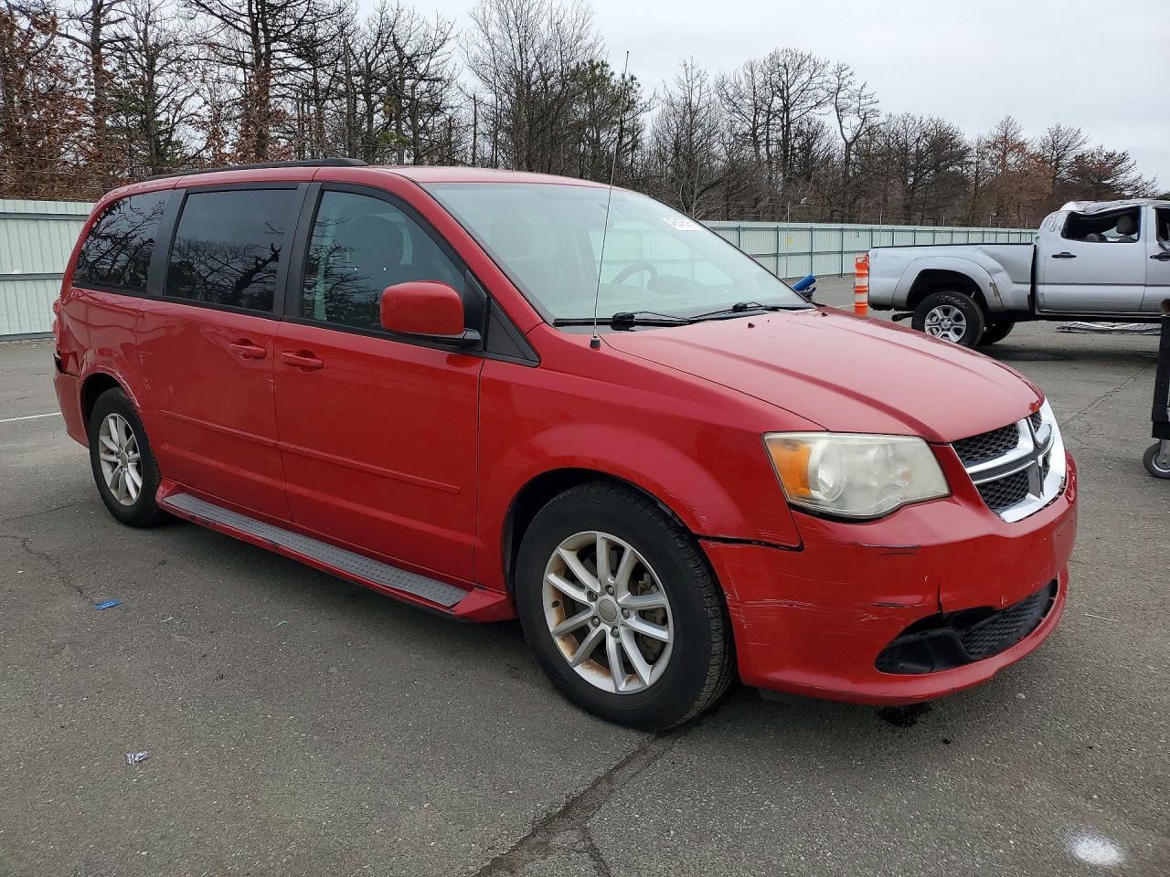 2013 Dodge Grand Caravan Sxt Red vin: 2C4RDGCGXDR771252