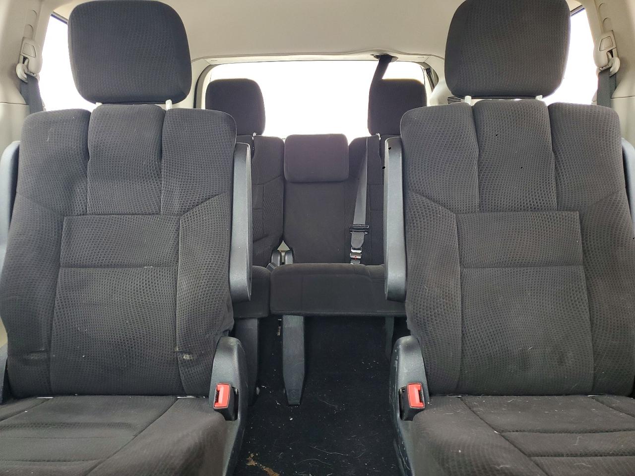 2014 Dodge Grand Caravan Sxt Silver vin: 2C4RDGCGXER154287