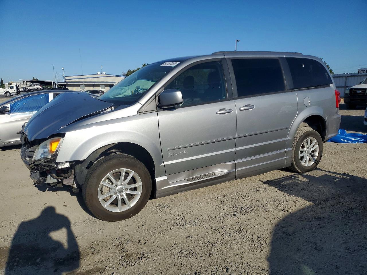 2014 Dodge Grand Caravan Sxt Silver vin: 2C4RDGCGXER252767