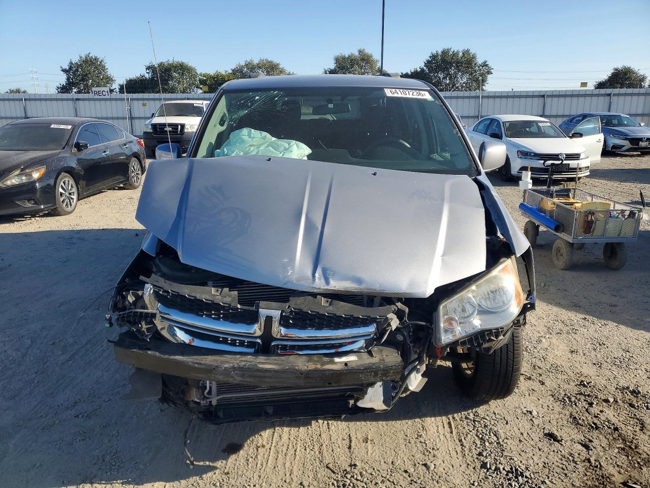 2014 Dodge Grand Caravan Sxt Silver vin: 2C4RDGCGXER252767