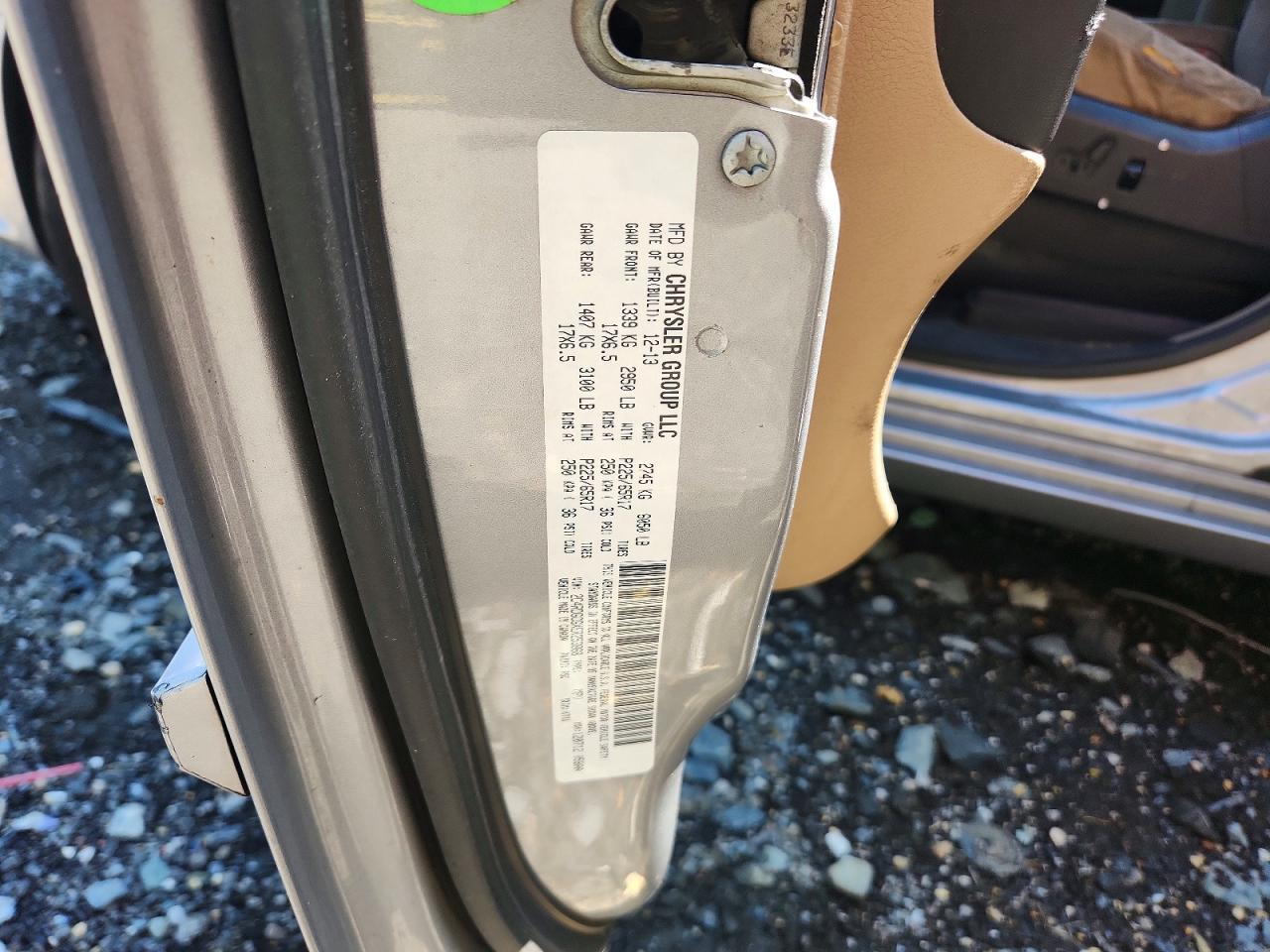 2014 Dodge Grand Caravan Sxt Silver vin: 2C4RDGCGXER253868