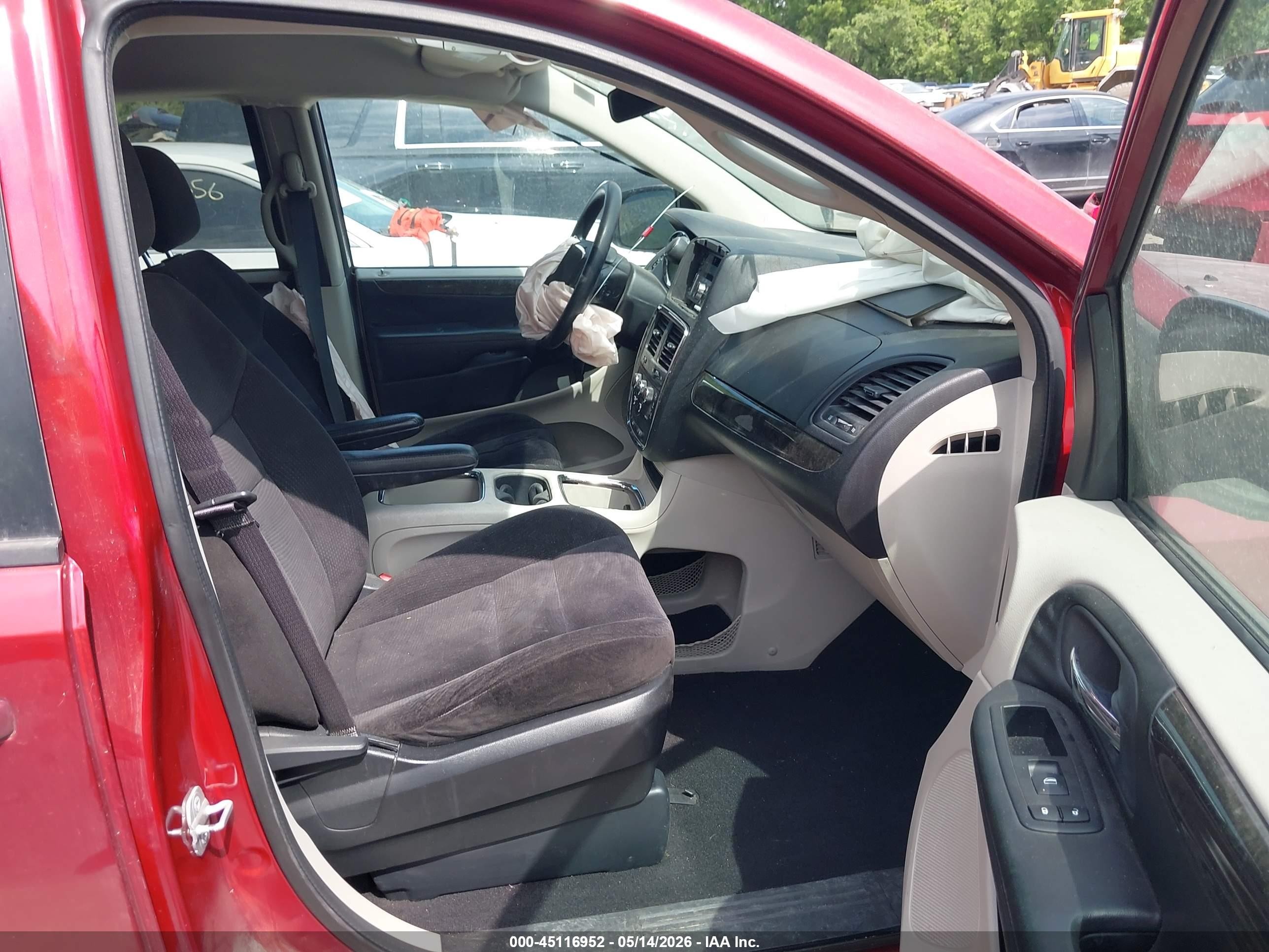 2014 Dodge Grand Caravan Sxt Red vin: 2C4RDGCGXER291729