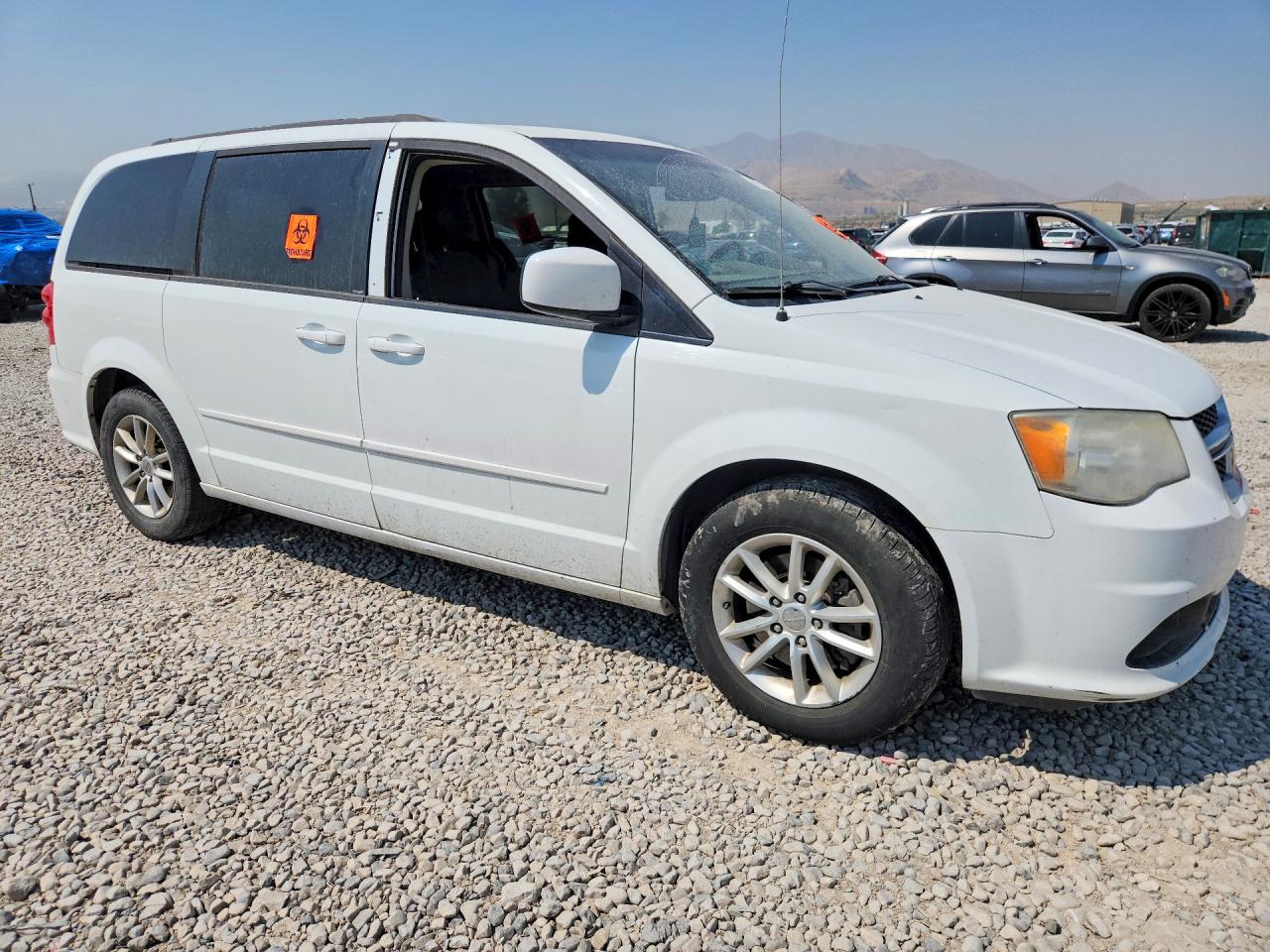 2014 Dodge Grand Caravan Sxt White vin: 2C4RDGCGXER341643