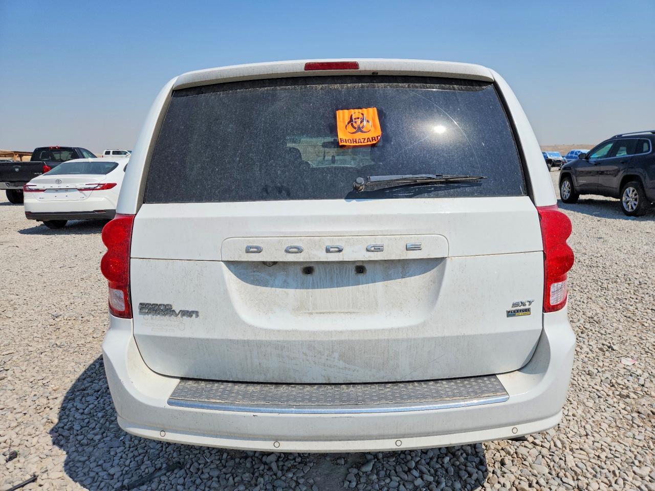 2014 Dodge Grand Caravan Sxt White vin: 2C4RDGCGXER341643