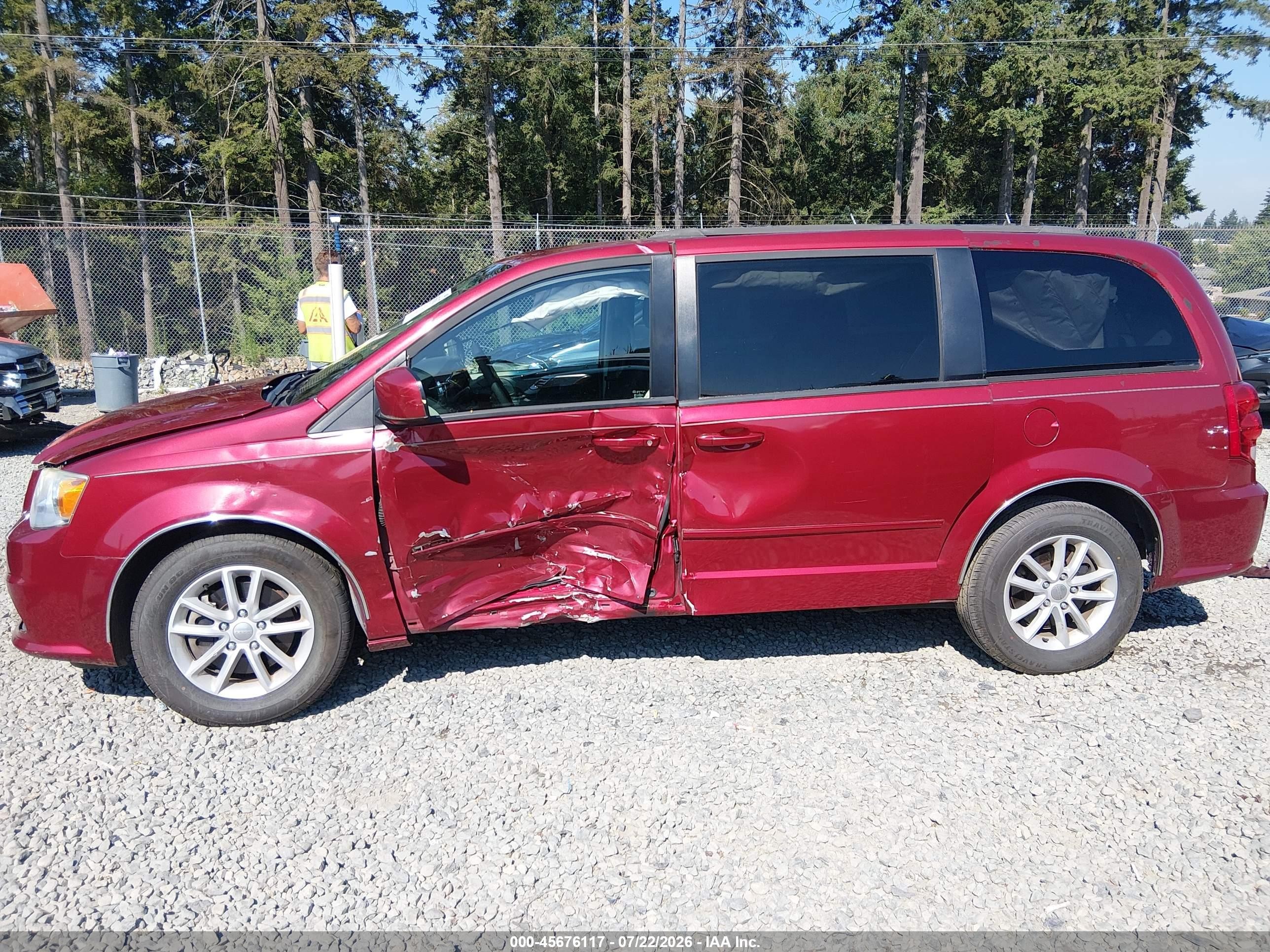 2014 Dodge Grand Caravan Sxt Red vin: 2C4RDGCGXER392284