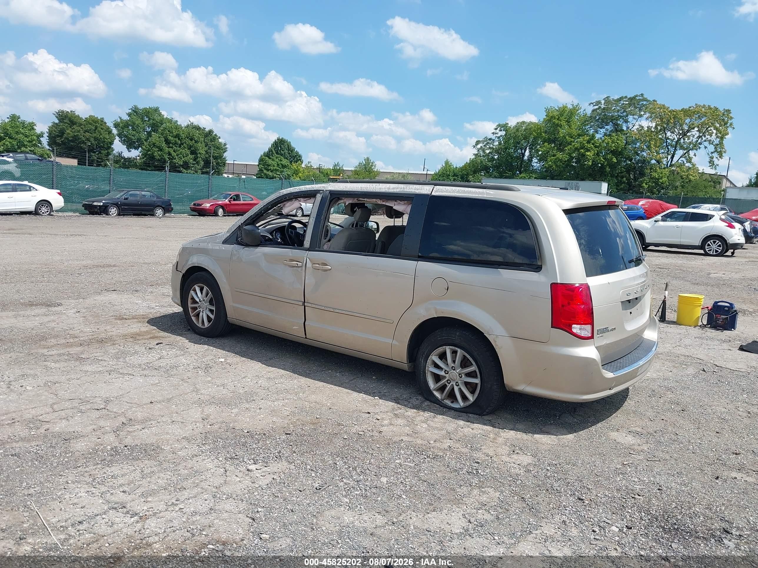2015 Dodge Grand Caravan Sxt Серебряный vin: 2C4RDGCGXFR524753