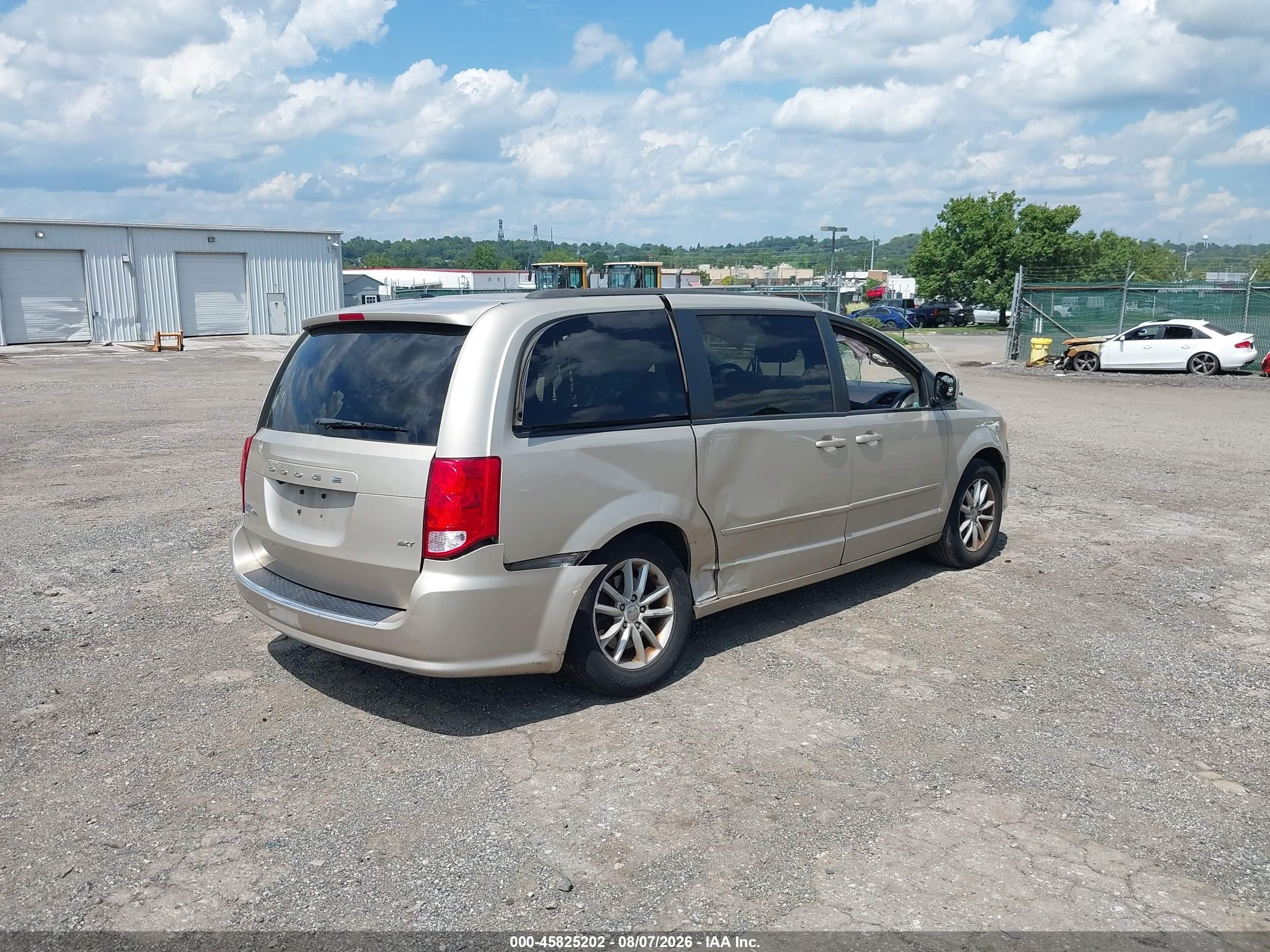 2015 Dodge Grand Caravan Sxt Серебряный vin: 2C4RDGCGXFR524753