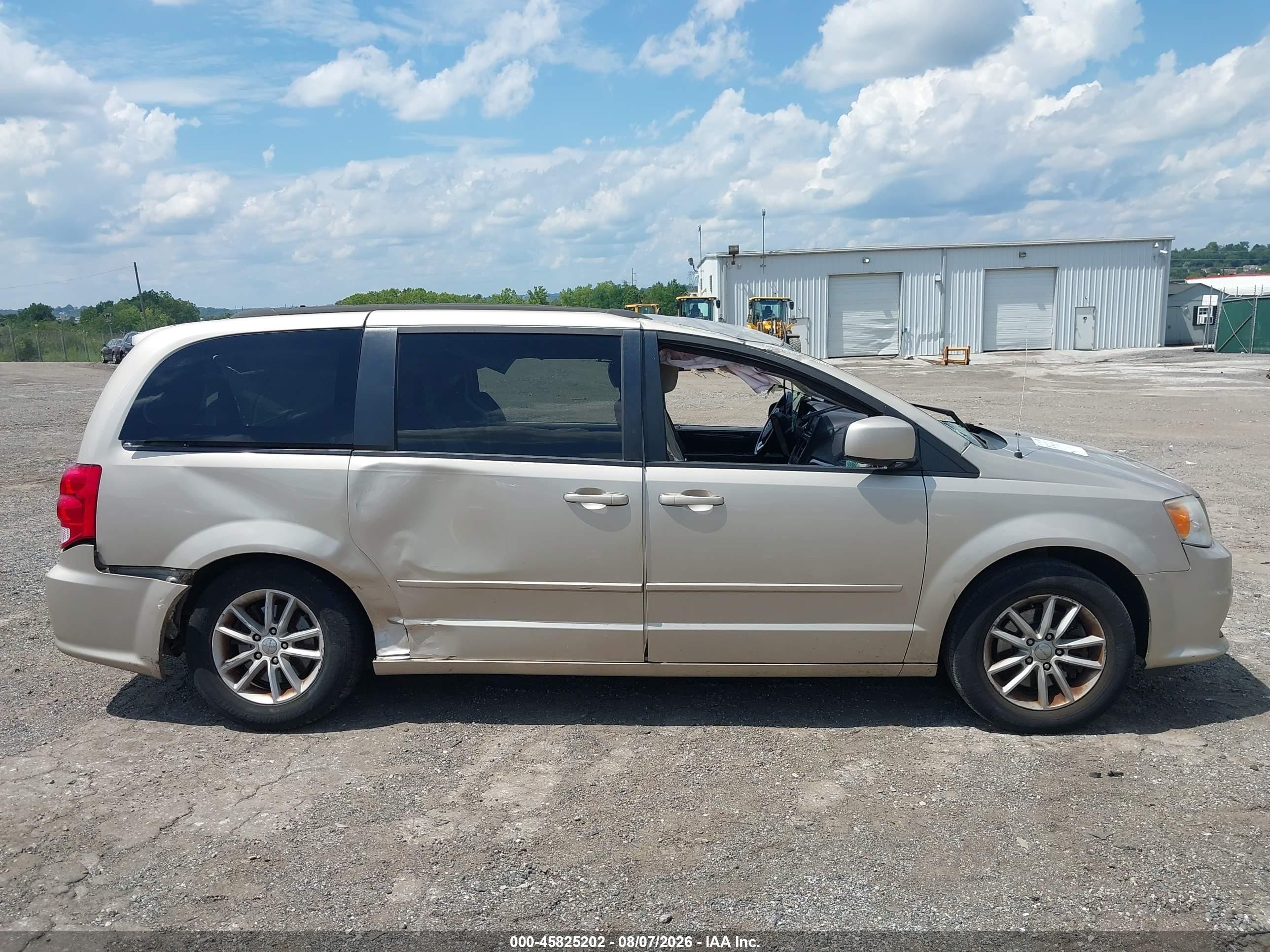 2015 Dodge Grand Caravan Sxt Серебряный vin: 2C4RDGCGXFR524753