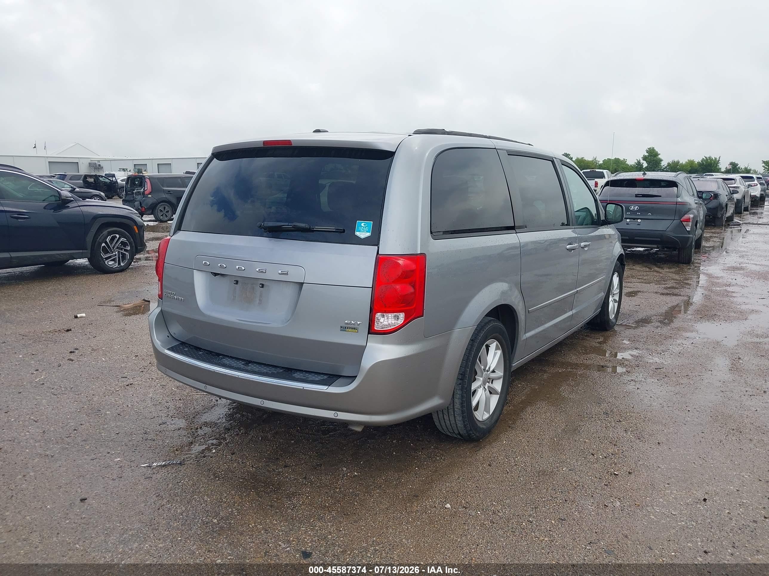 2015 Dodge Grand Caravan Sxt Silver vin: 2C4RDGCGXFR533128