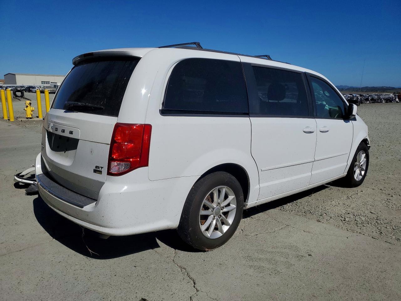 2015 Dodge Caravan White vin: 2C4RDGCGXFR541178