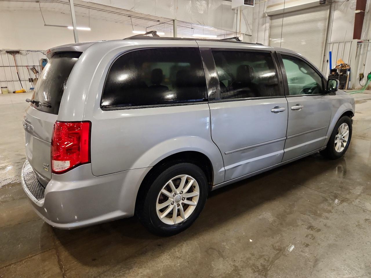 2015 Dodge Grand Caravan Sxt Silver vin: 2C4RDGCGXFR548227
