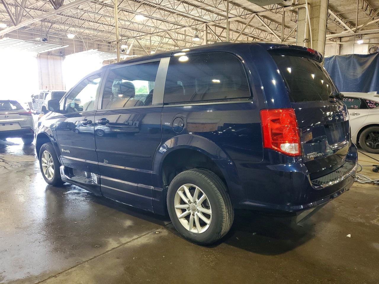 2015 Dodge Grand Caravan Sxt Blue vin: 2C4RDGCGXFR623654