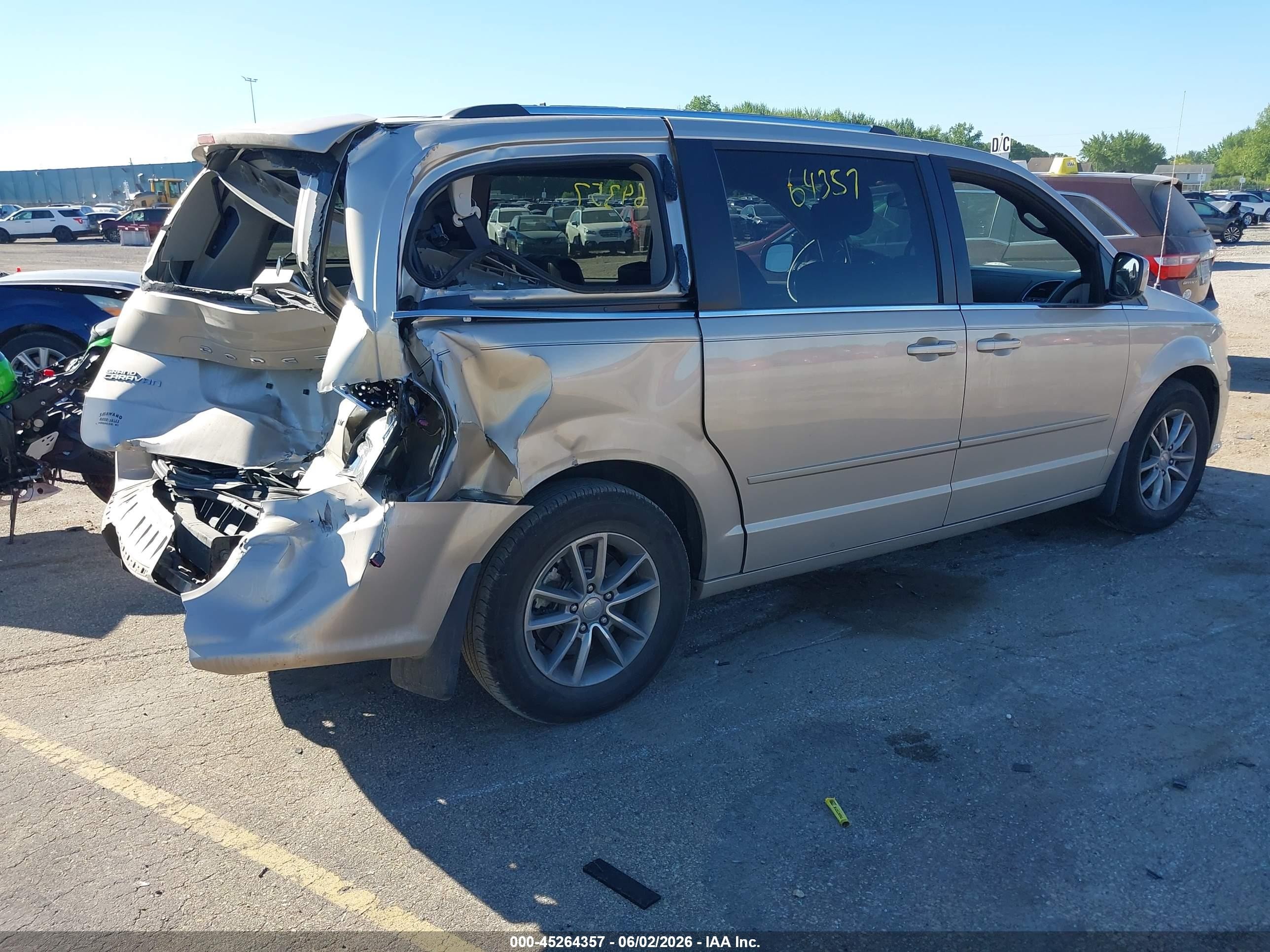 2015 Dodge Grand Caravan Sxt Plus Tan vin: 2C4RDGCGXFR670506