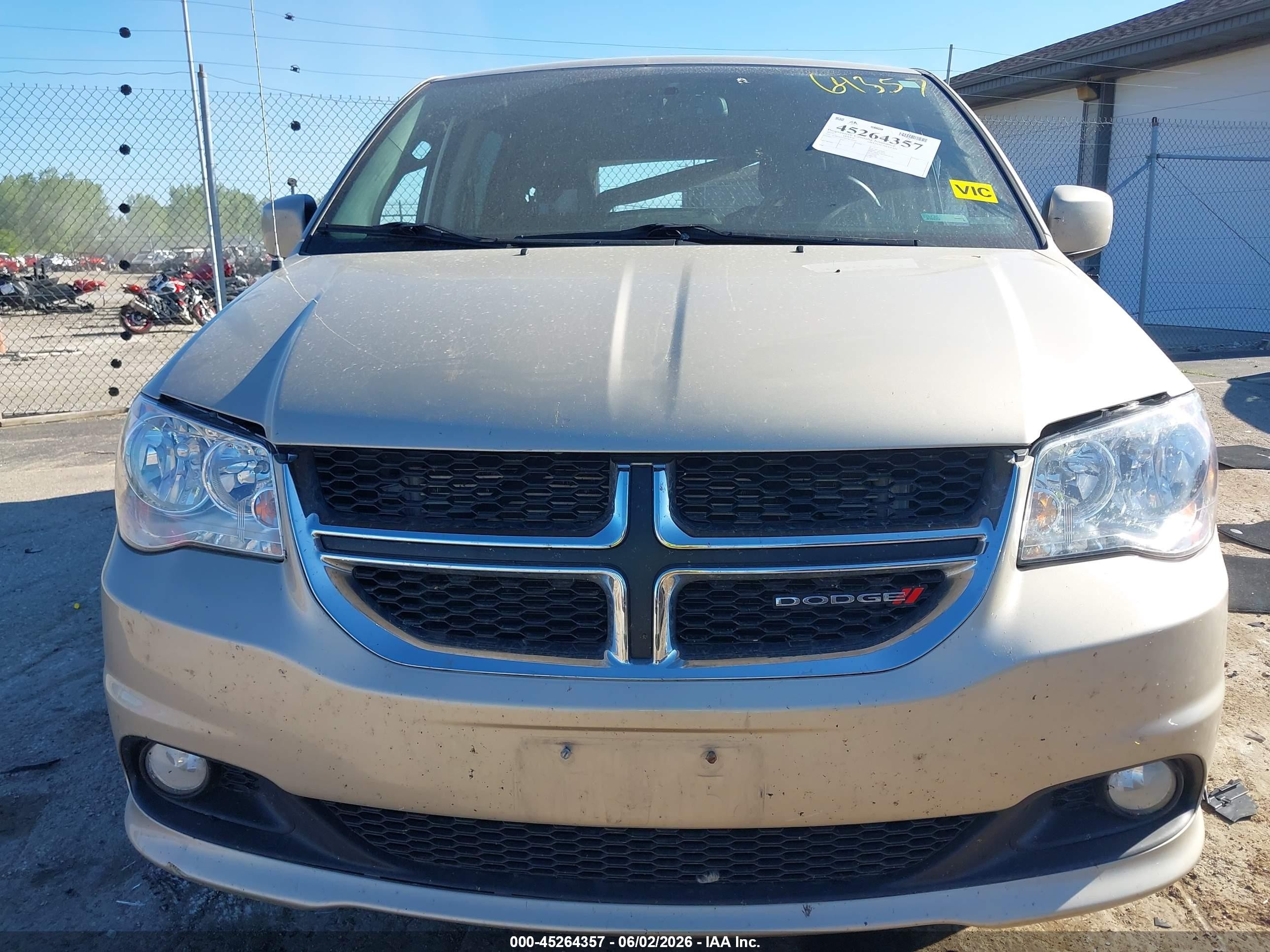 2015 Dodge Grand Caravan Sxt Plus Tan vin: 2C4RDGCGXFR670506
