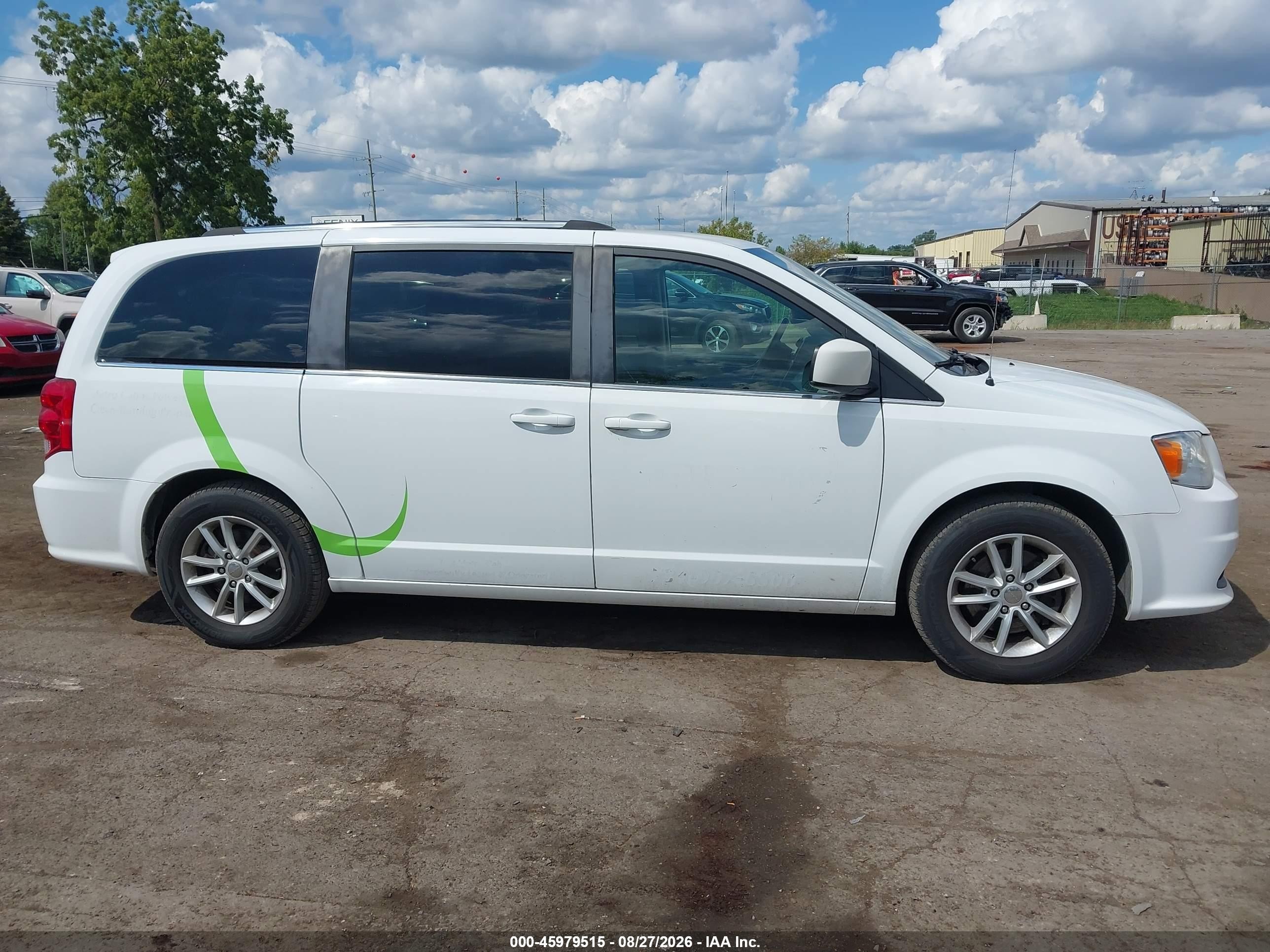 2020 Dodge Grand Caravan Sxt White vin: 2C4RDGCGXLR201962