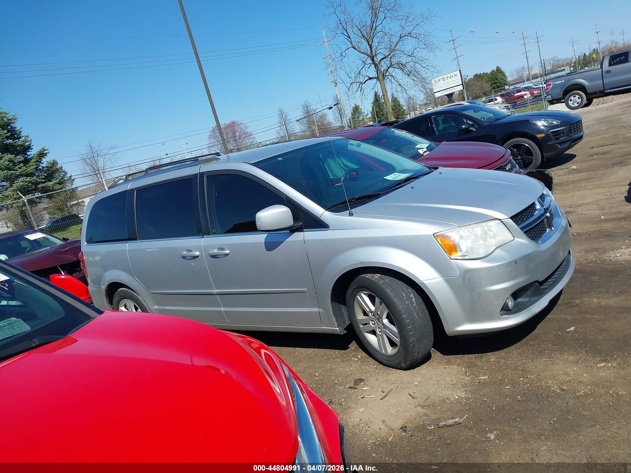 2012 Dodge Grand Caravan Crew Silver vin: 2C4RDGDG0CR132021