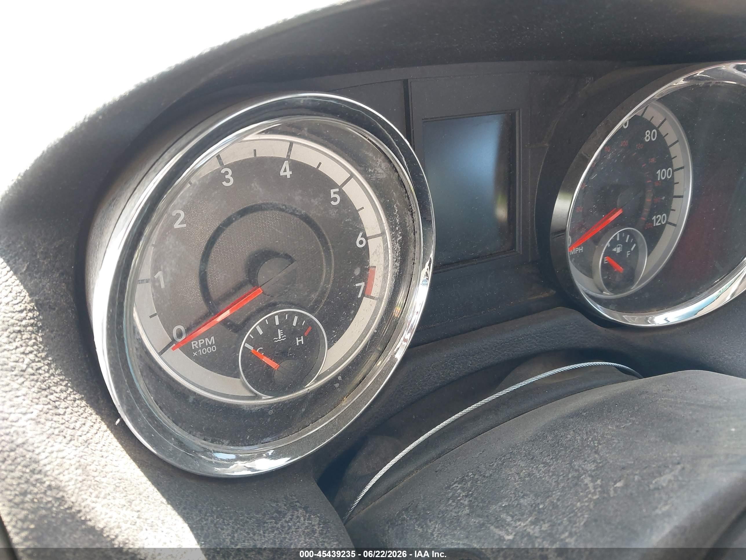 2012 Dodge Grand Caravan Crew Red vin: 2C4RDGDG0CR321820