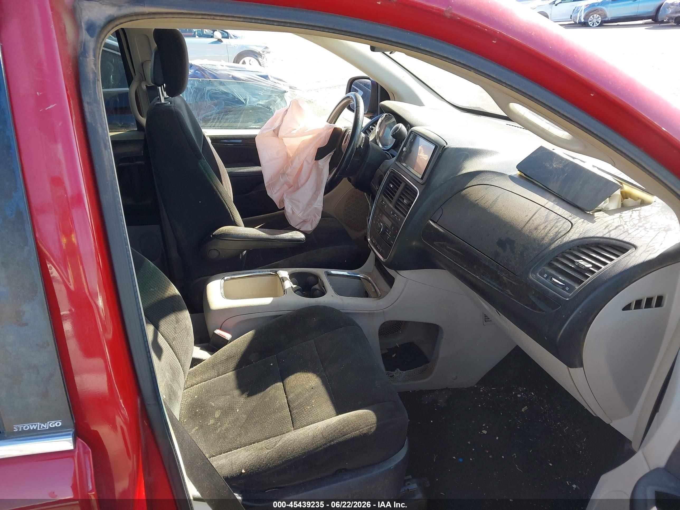 2012 Dodge Grand Caravan Crew Red vin: 2C4RDGDG0CR321820