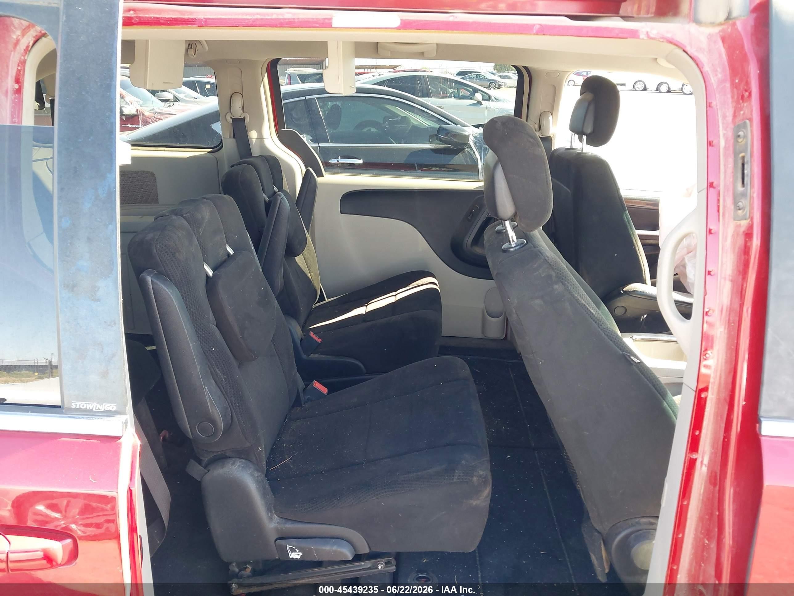 2012 Dodge Grand Caravan Crew Red vin: 2C4RDGDG0CR321820