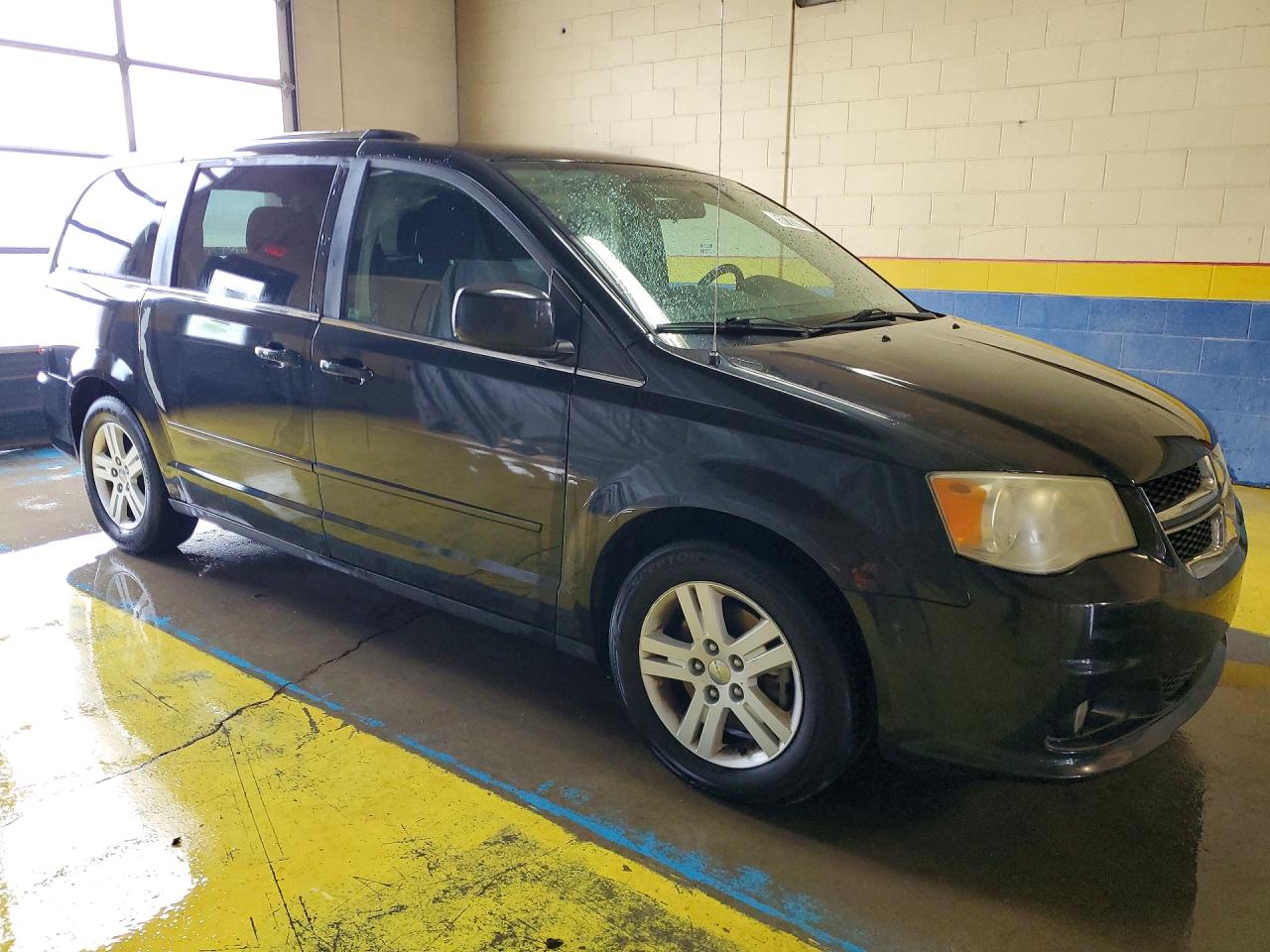 2012 Dodge Grand Caravan Crew Black vin: 2C4RDGDG0CR351402