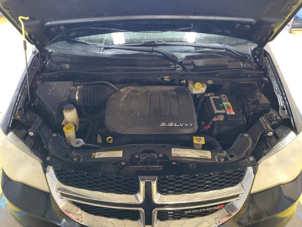 2012 Dodge Grand Caravan Crew Black vin: 2C4RDGDG0CR351402 Damage: Left Head Lamp, Faded, Repair Required