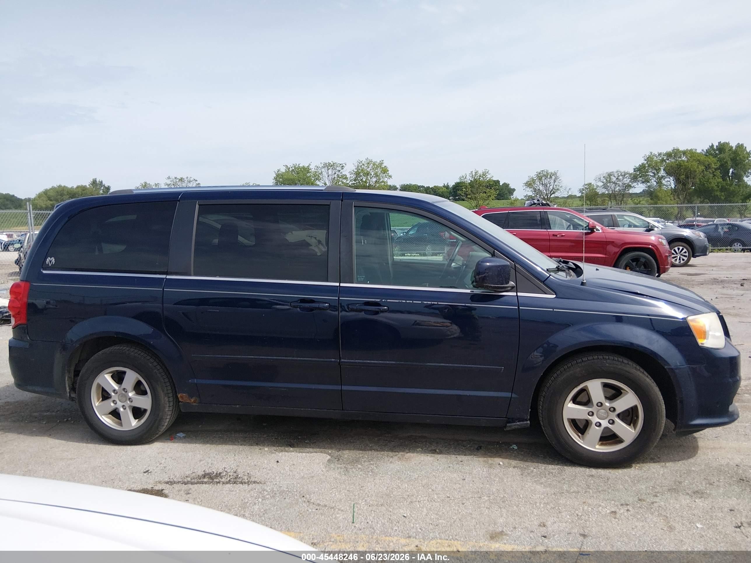 2013 Dodge Grand Caravan Crew Blue vin: 2C4RDGDG0DR549107