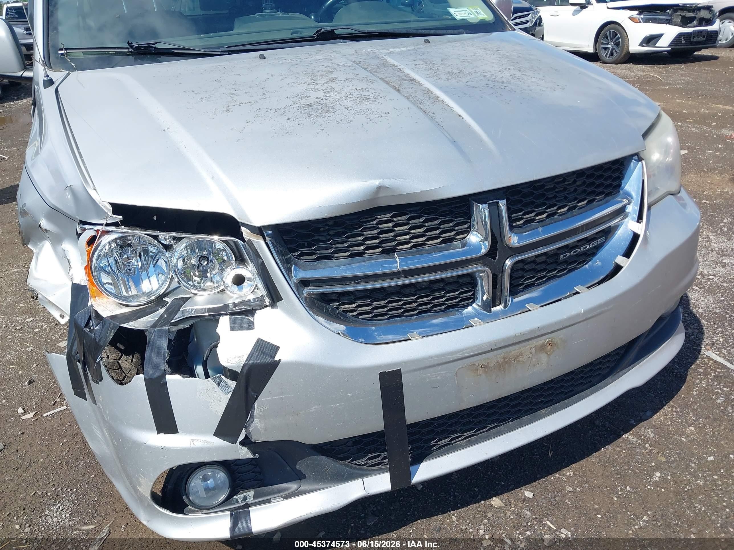 2012 Dodge Grand Caravan Crew Silver vin: 2C4RDGDG1CR128835