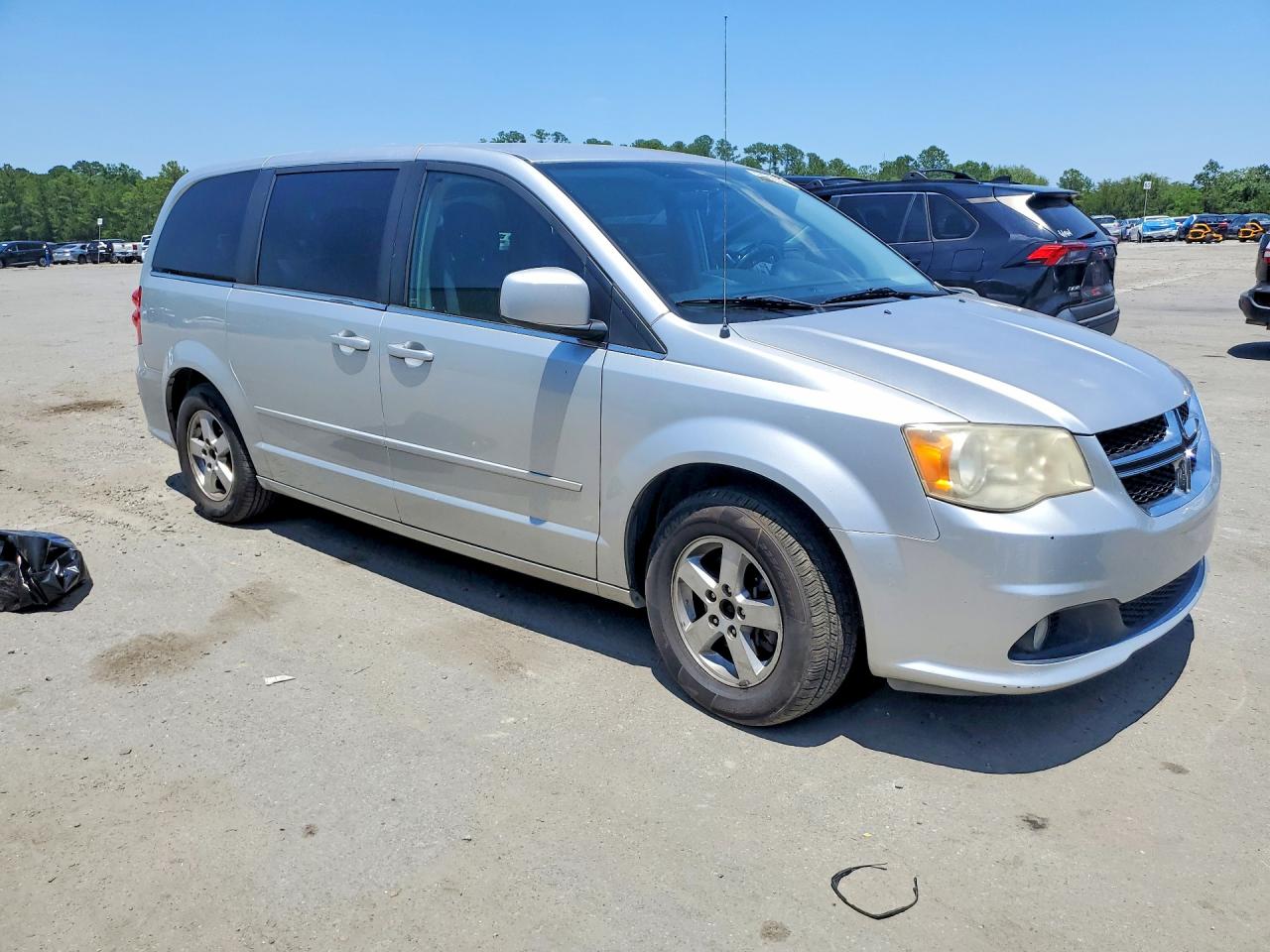 2012 Dodge Grand Caravan Crew Silver vin: 2C4RDGDG1CR219670