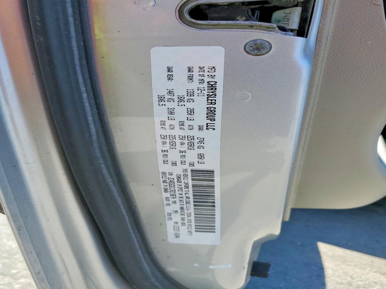 2012 Dodge Grand Caravan Crew Silver vin: 2C4RDGDG1CR219670