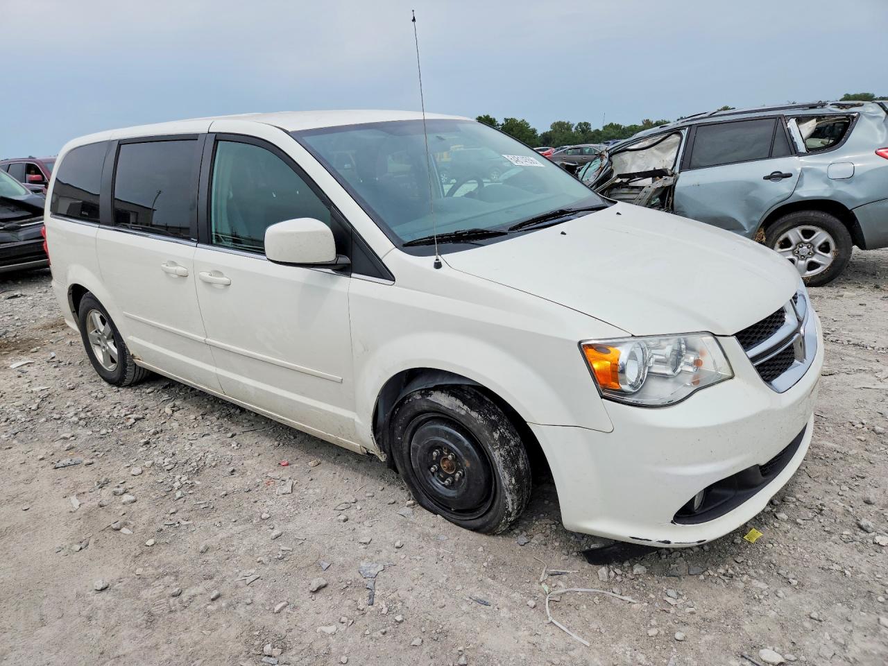 2012 Dodge Grand Caravan Crew White vin: 2C4RDGDG2CR110022