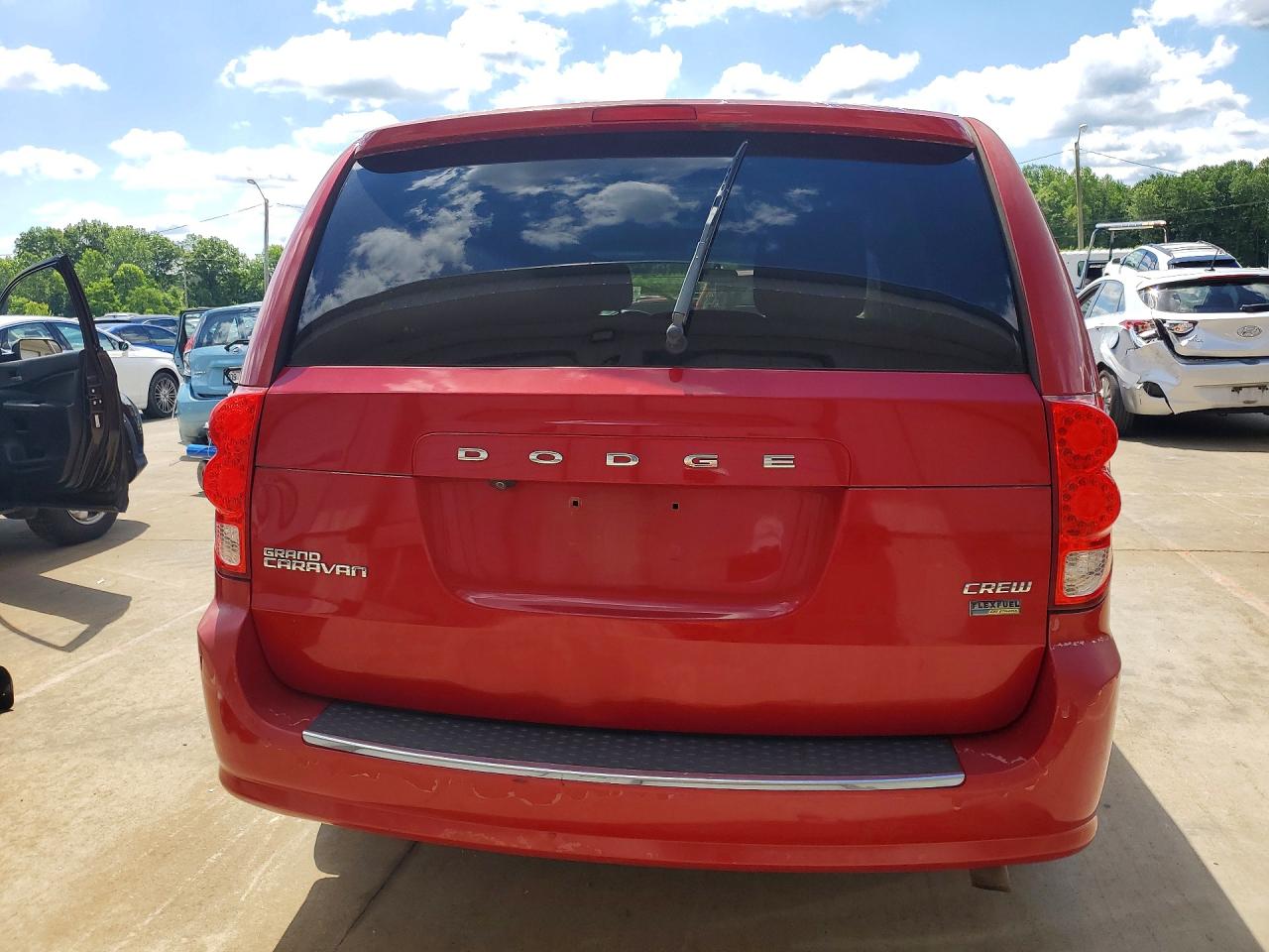 2012 Dodge Grand Caravan Crew Red vin: 2C4RDGDG2CR203056