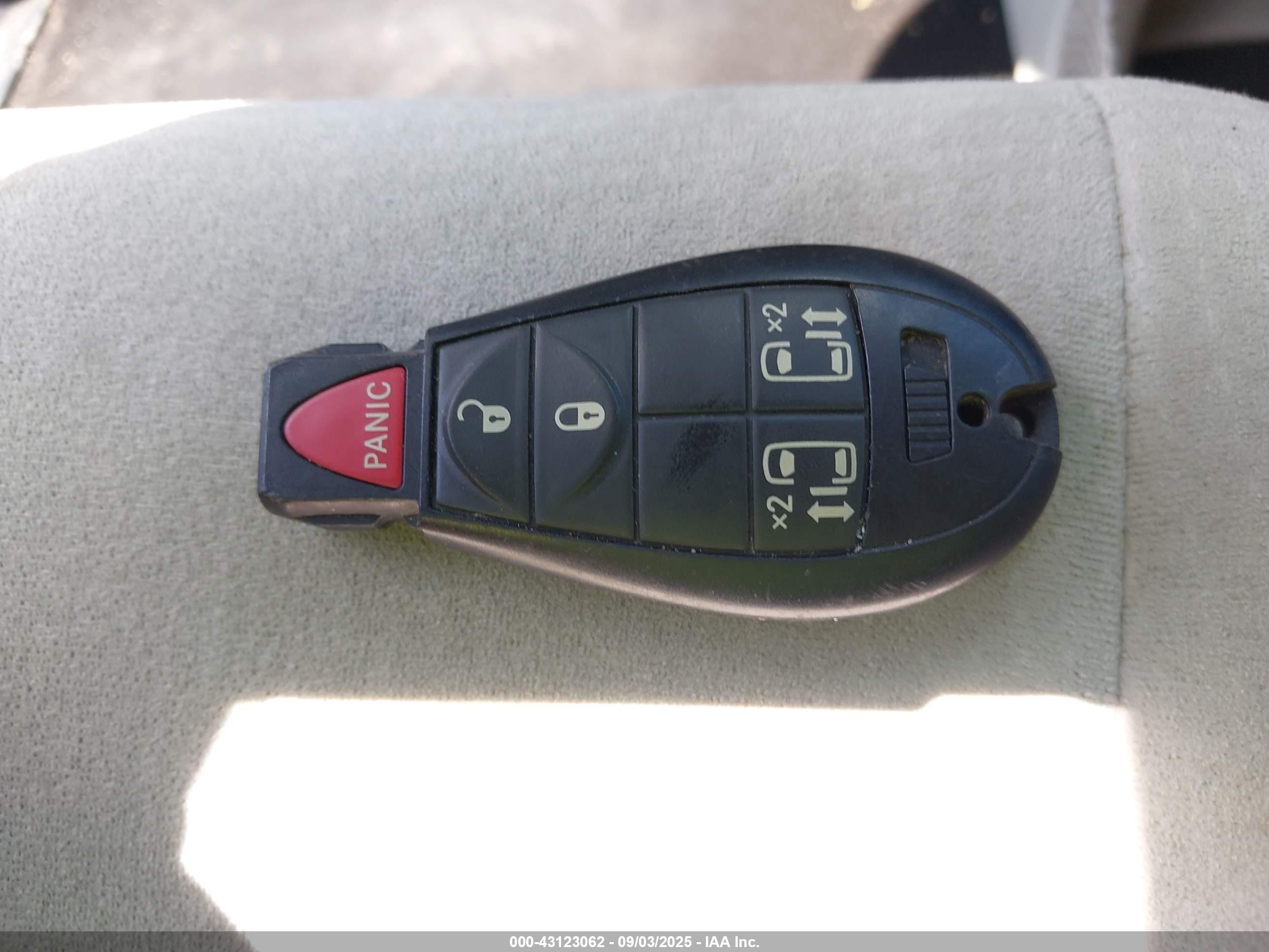 2012 Dodge Grand Caravan Crew Black vin: 2C4RDGDG2CR219550