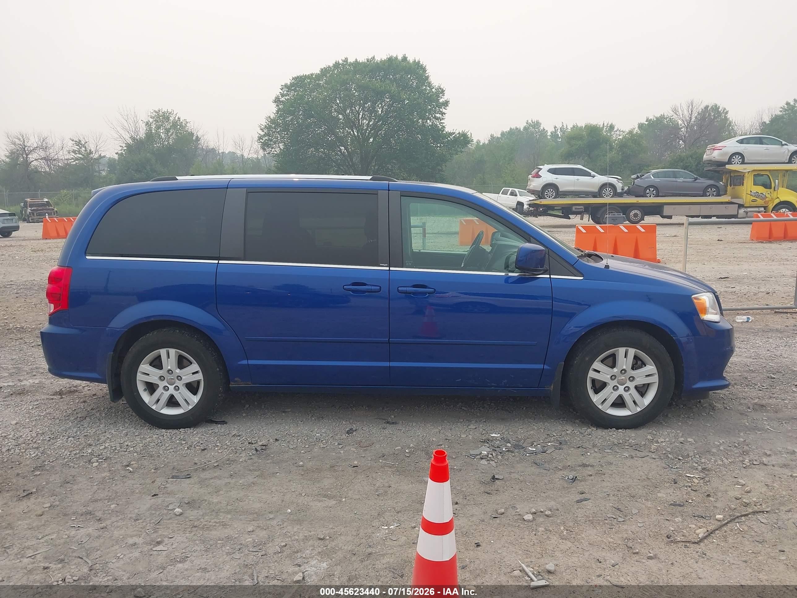 2013 Dodge Grand Caravan Crew Blue vin: 2C4RDGDG2DR660452