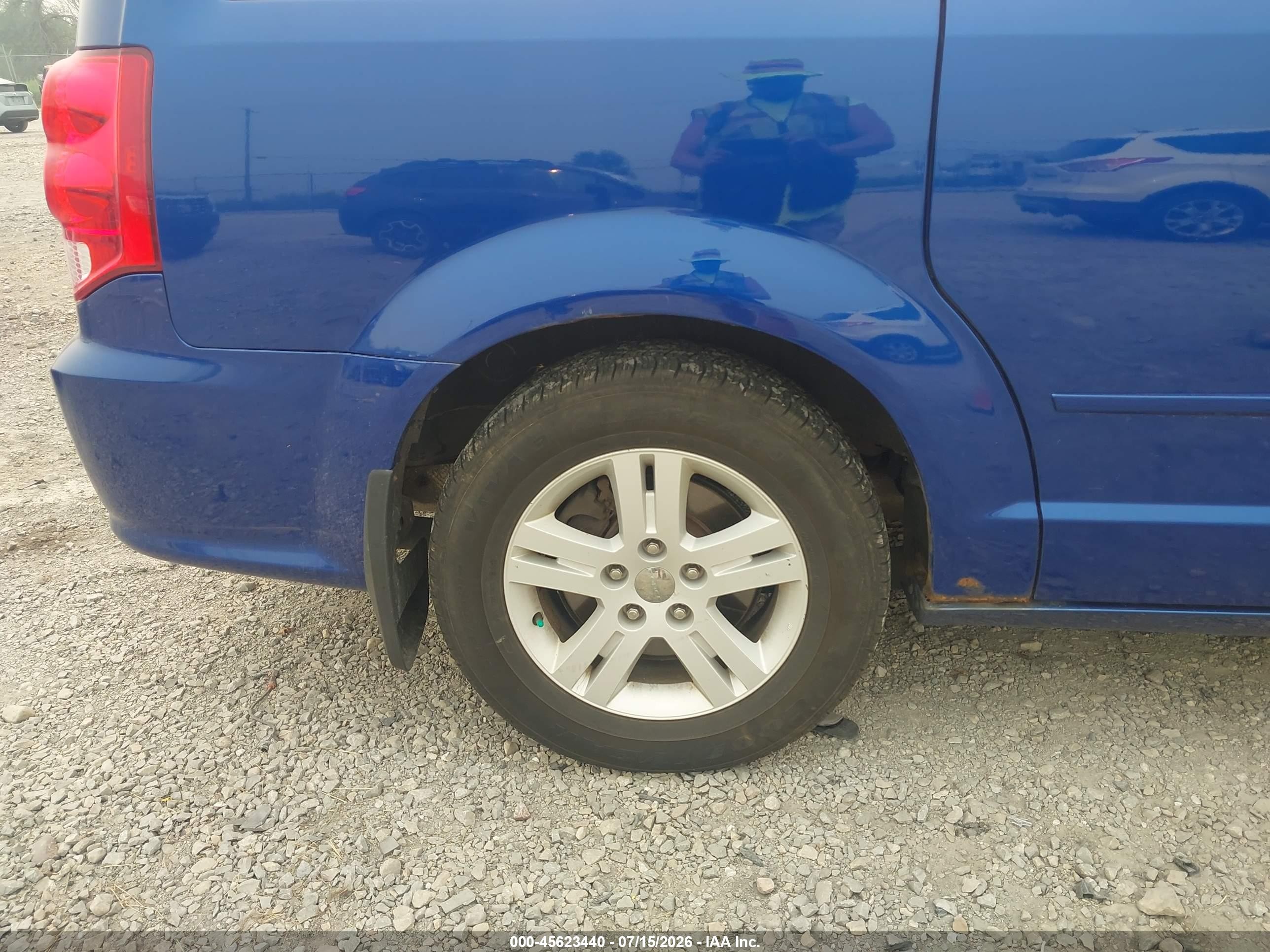2013 Dodge Grand Caravan Crew Blue vin: 2C4RDGDG2DR660452