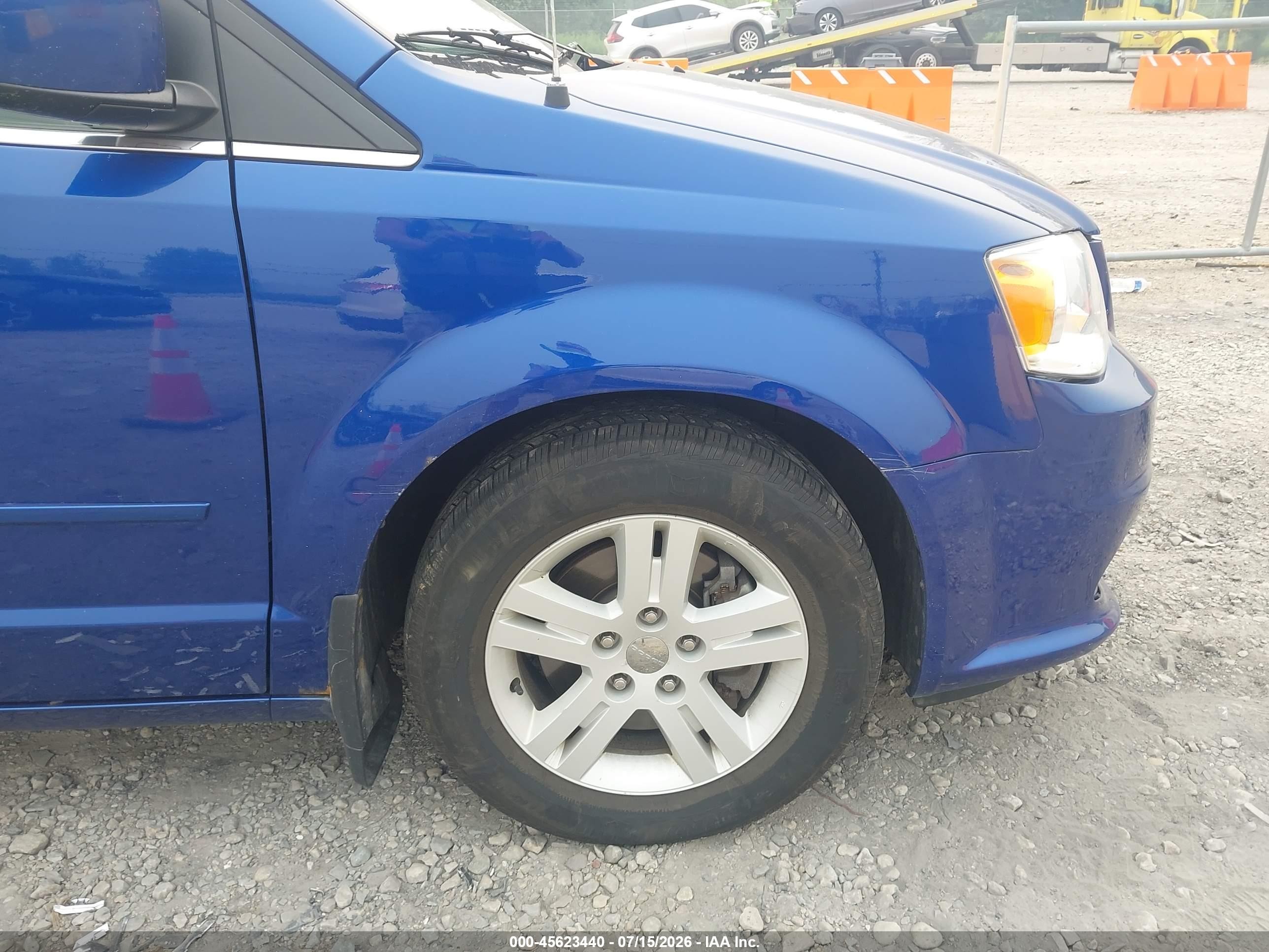2013 Dodge Grand Caravan Crew Blue vin: 2C4RDGDG2DR660452