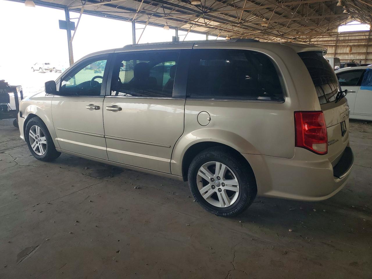 2013 Dodge Grand Caravan Crew Gold vin: 2C4RDGDG2DR693225
