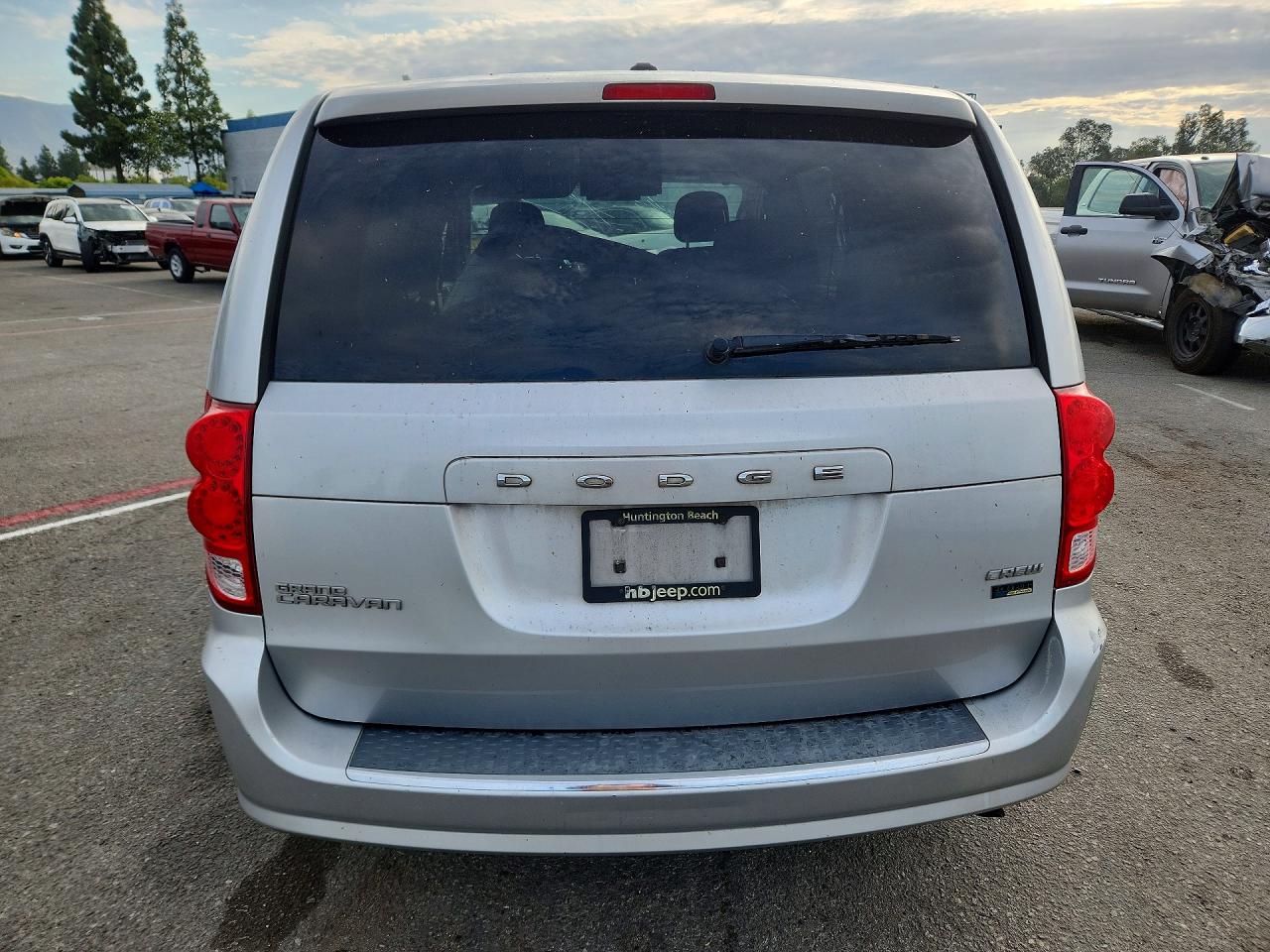2012 Dodge Grand Caravan Crew Silver vin: 2C4RDGDG3CR110885