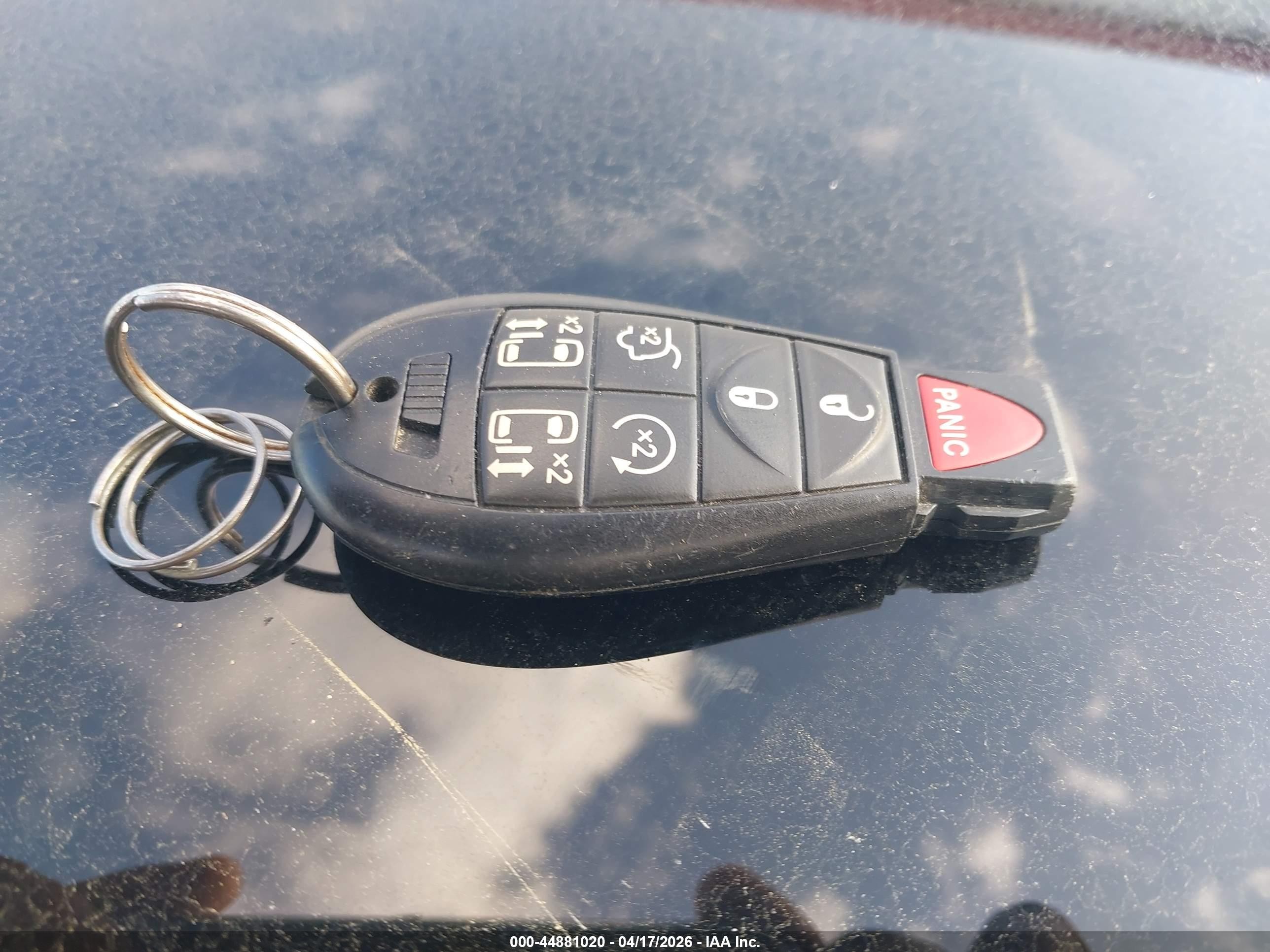 2012 Dodge Grand Caravan Crew Red vin: 2C4RDGDG3CR228922
