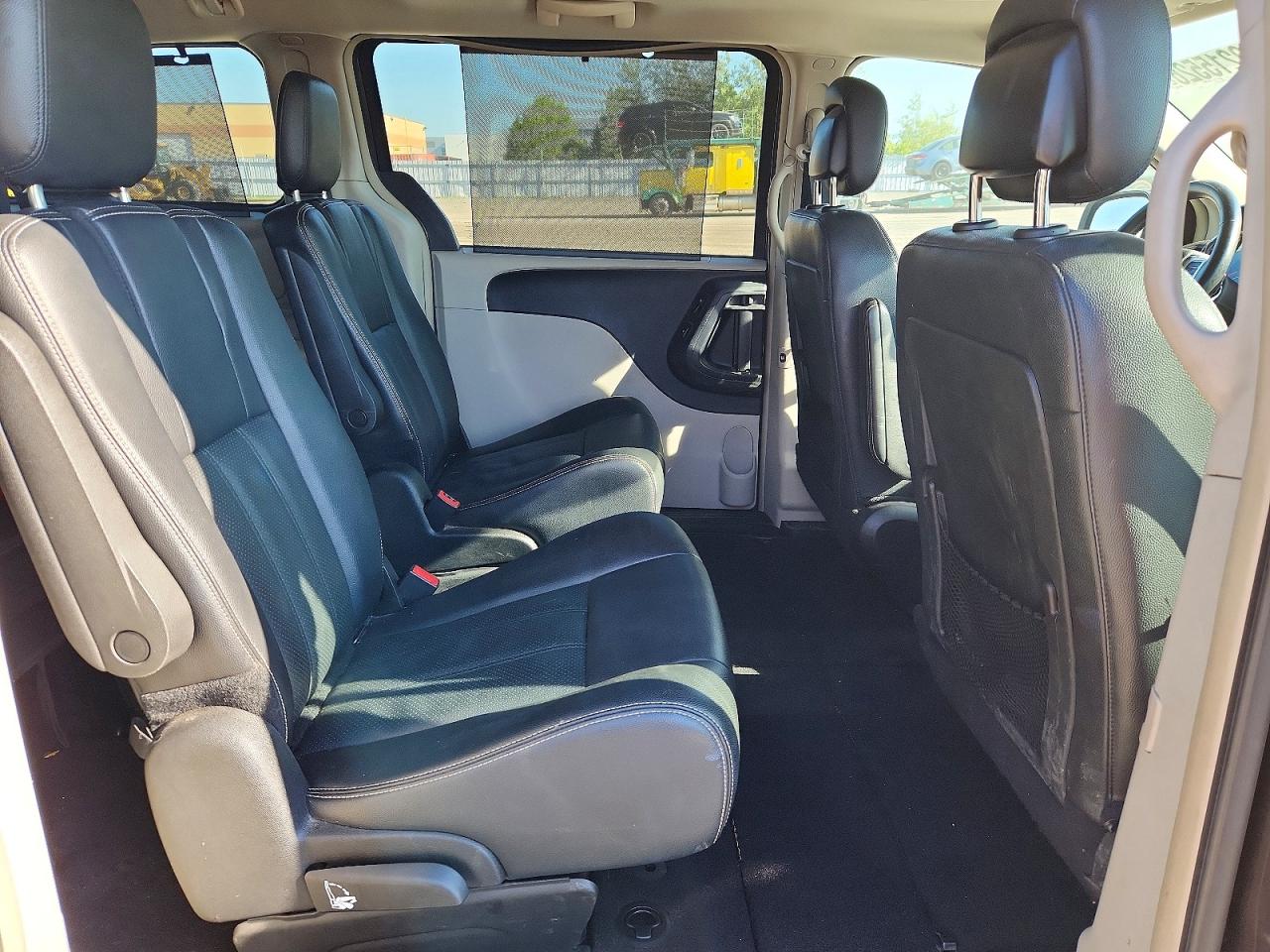 2015 Dodge Grand Caravan Crew Silver vin: 2C4RDGDG3FR681717