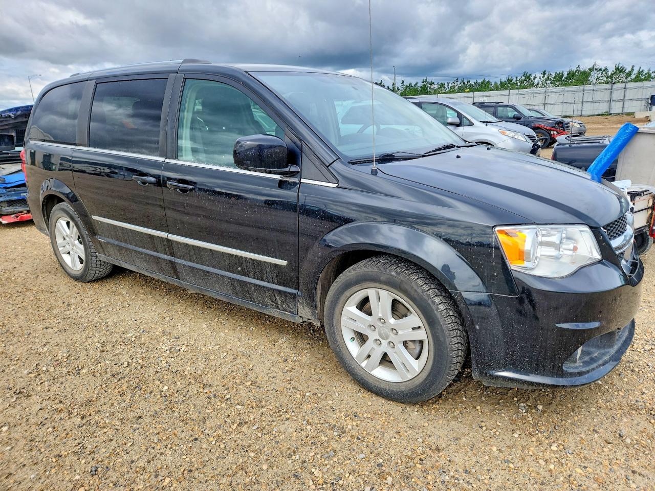 2016 Dodge Grand Caravan Crew Black vin: 2C4RDGDG3GR363789