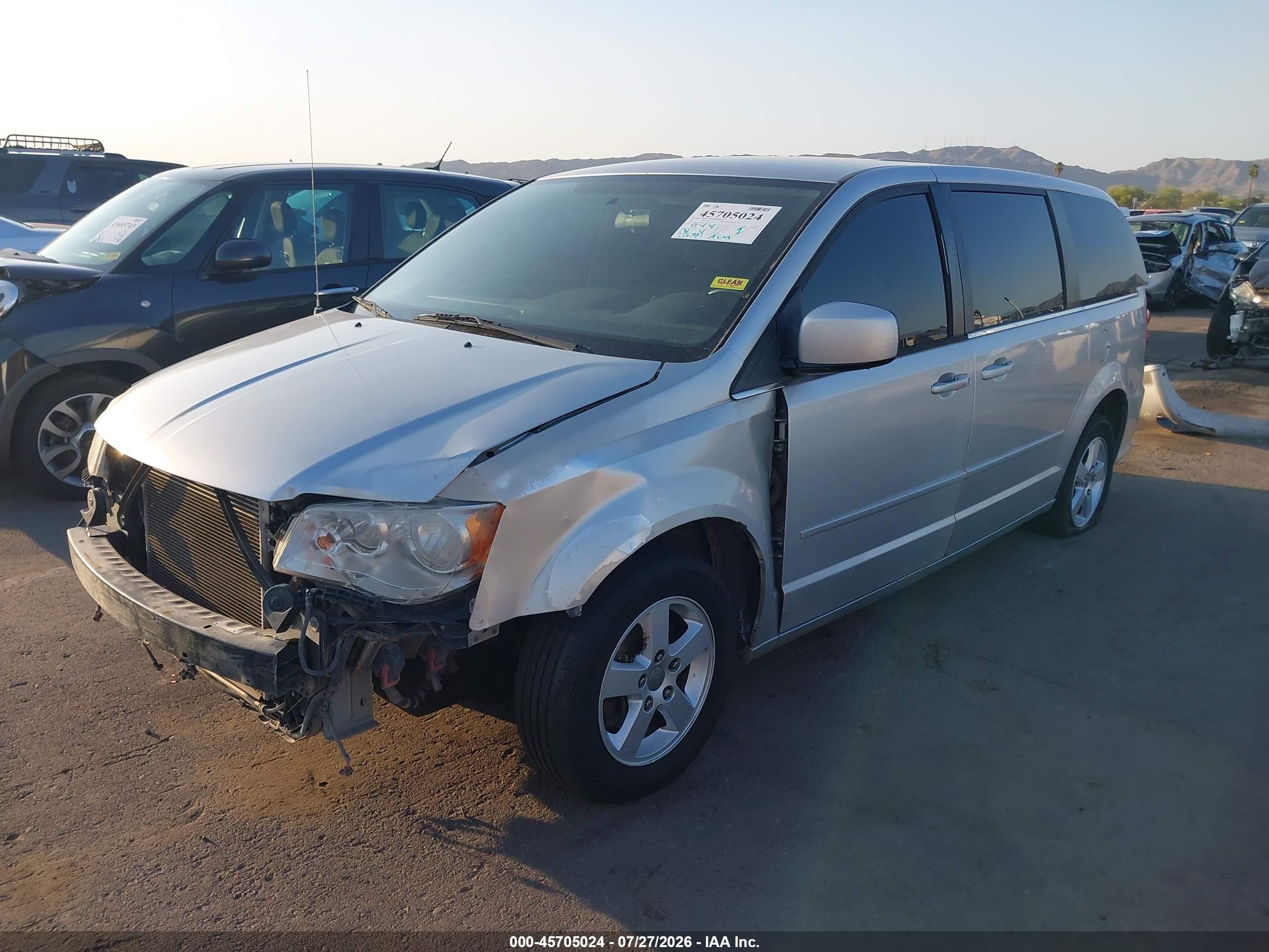 2012 Dodge Grand Caravan Crew Серебряный vin: 2C4RDGDG4CR146021