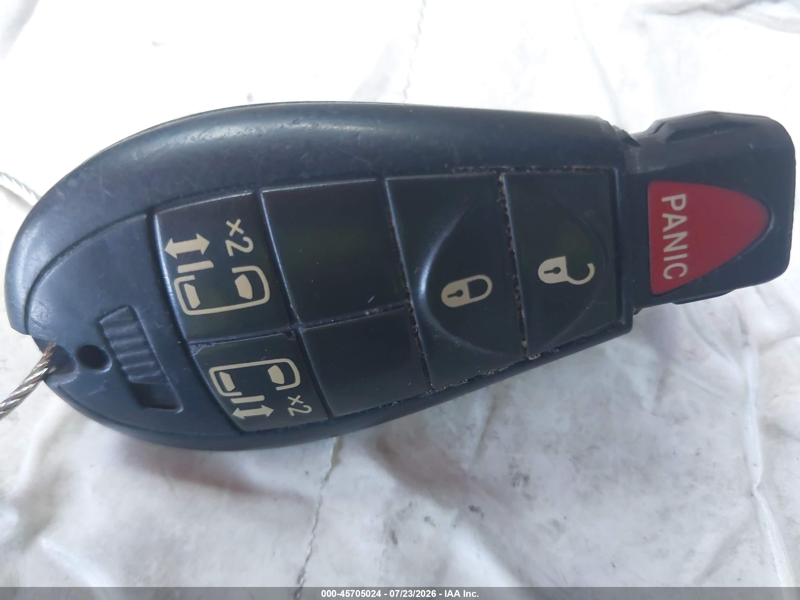 2012 Dodge Grand Caravan Crew Серебряный vin: 2C4RDGDG4CR146021