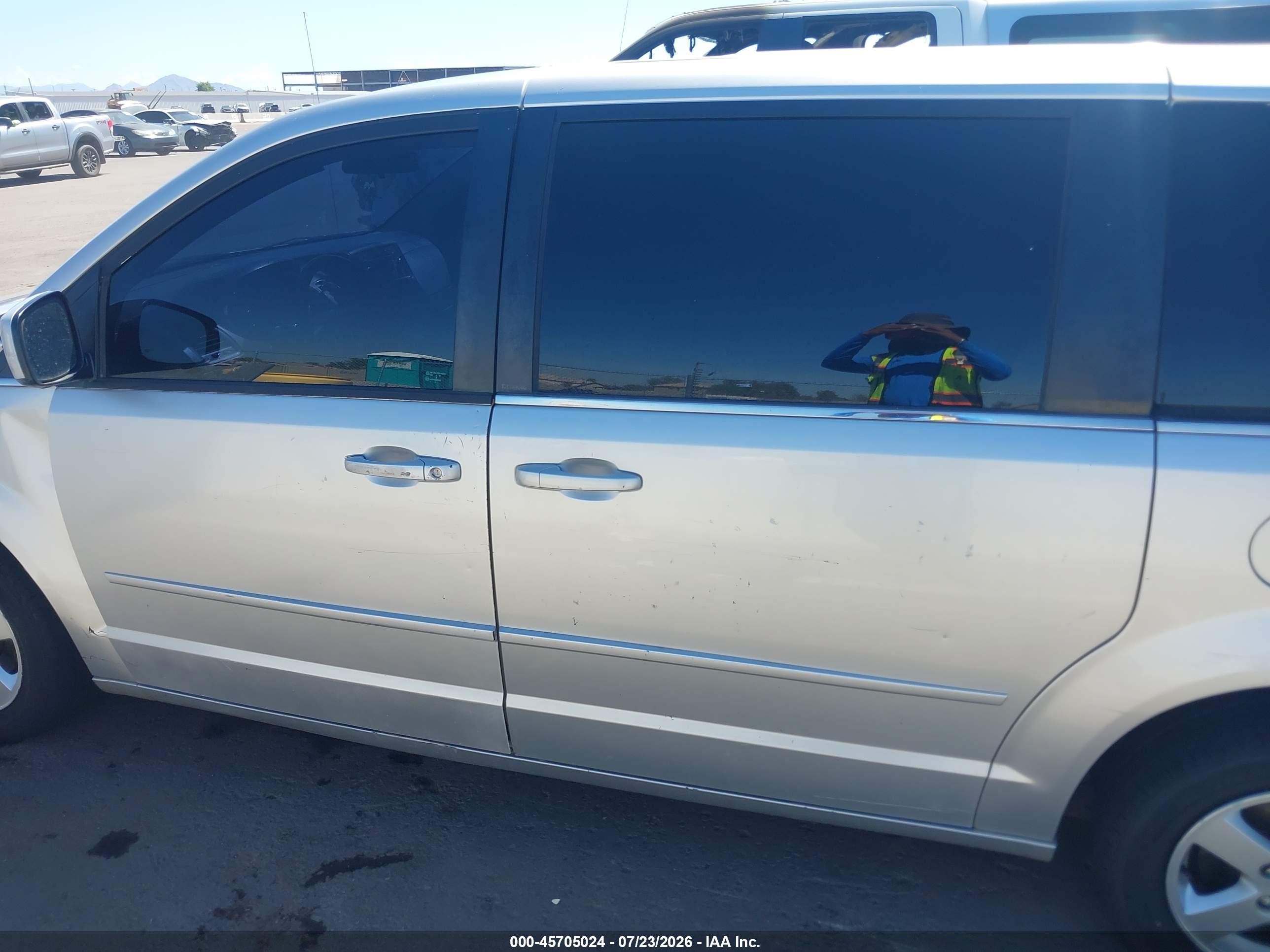 2012 Dodge Grand Caravan Crew Серебряный vin: 2C4RDGDG4CR146021