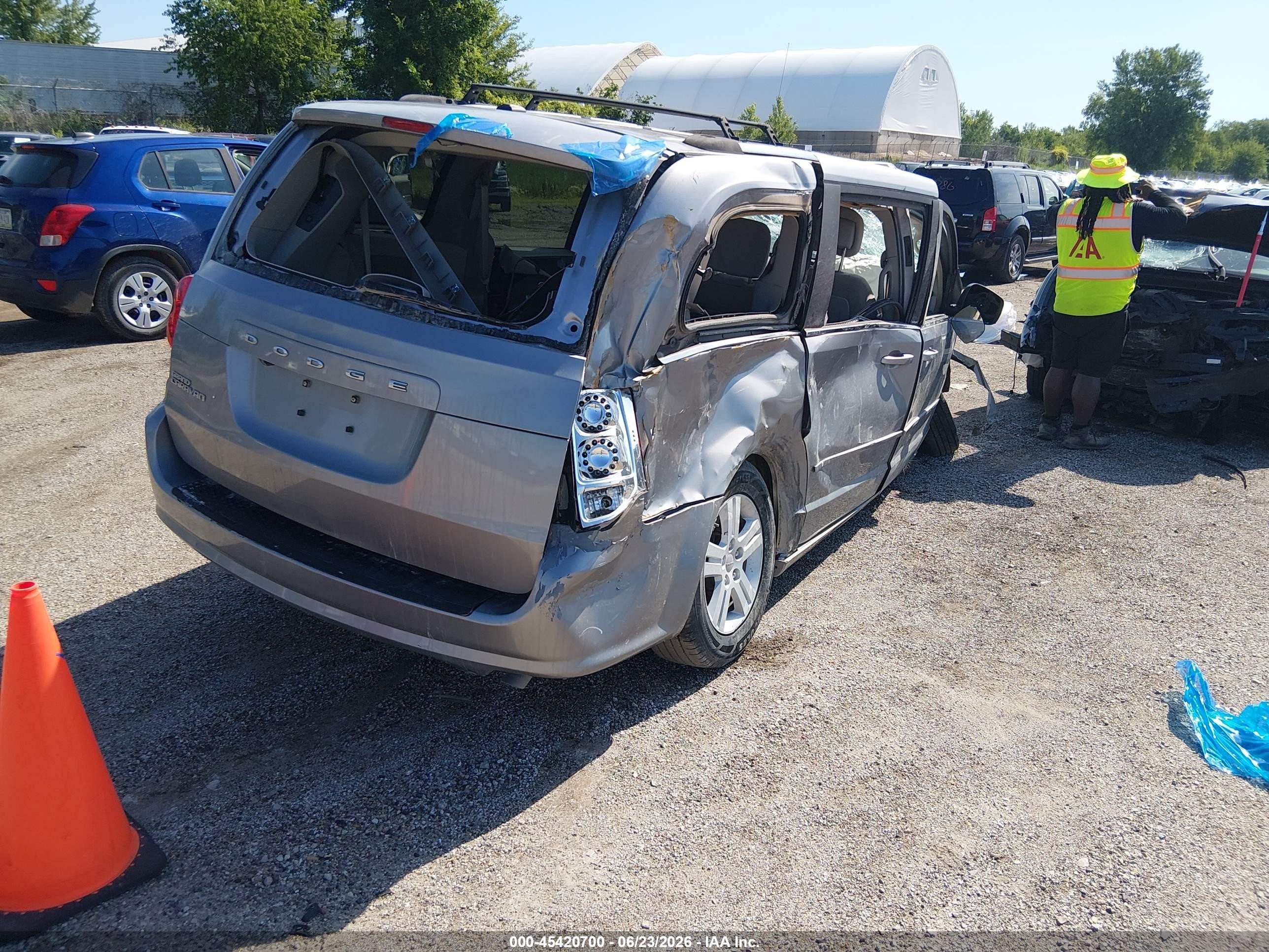 2013 Dodge Grand Caravan Crew Silver vin: 2C4RDGDG4DR617862