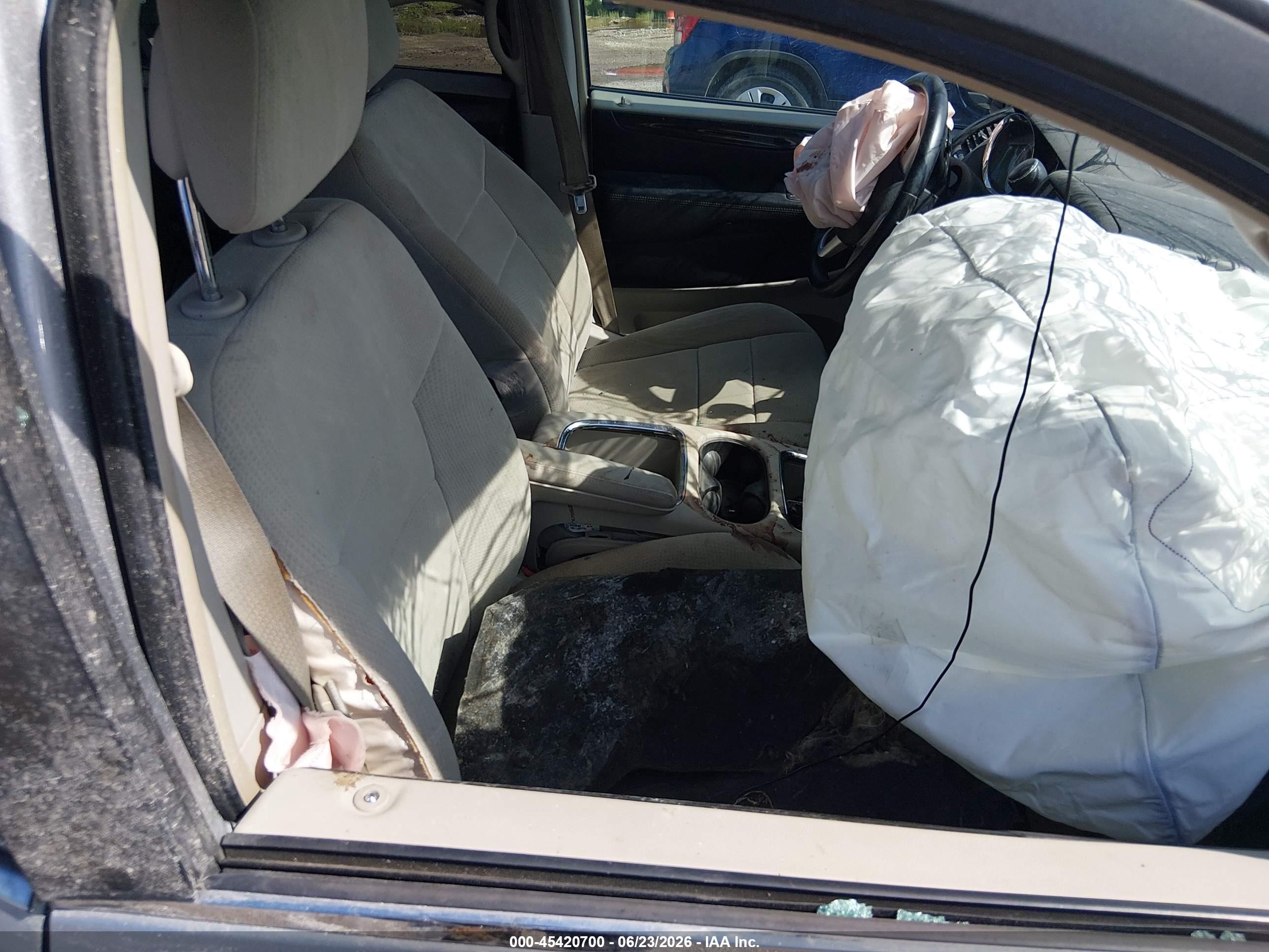 2013 Dodge Grand Caravan Crew Silver vin: 2C4RDGDG4DR617862