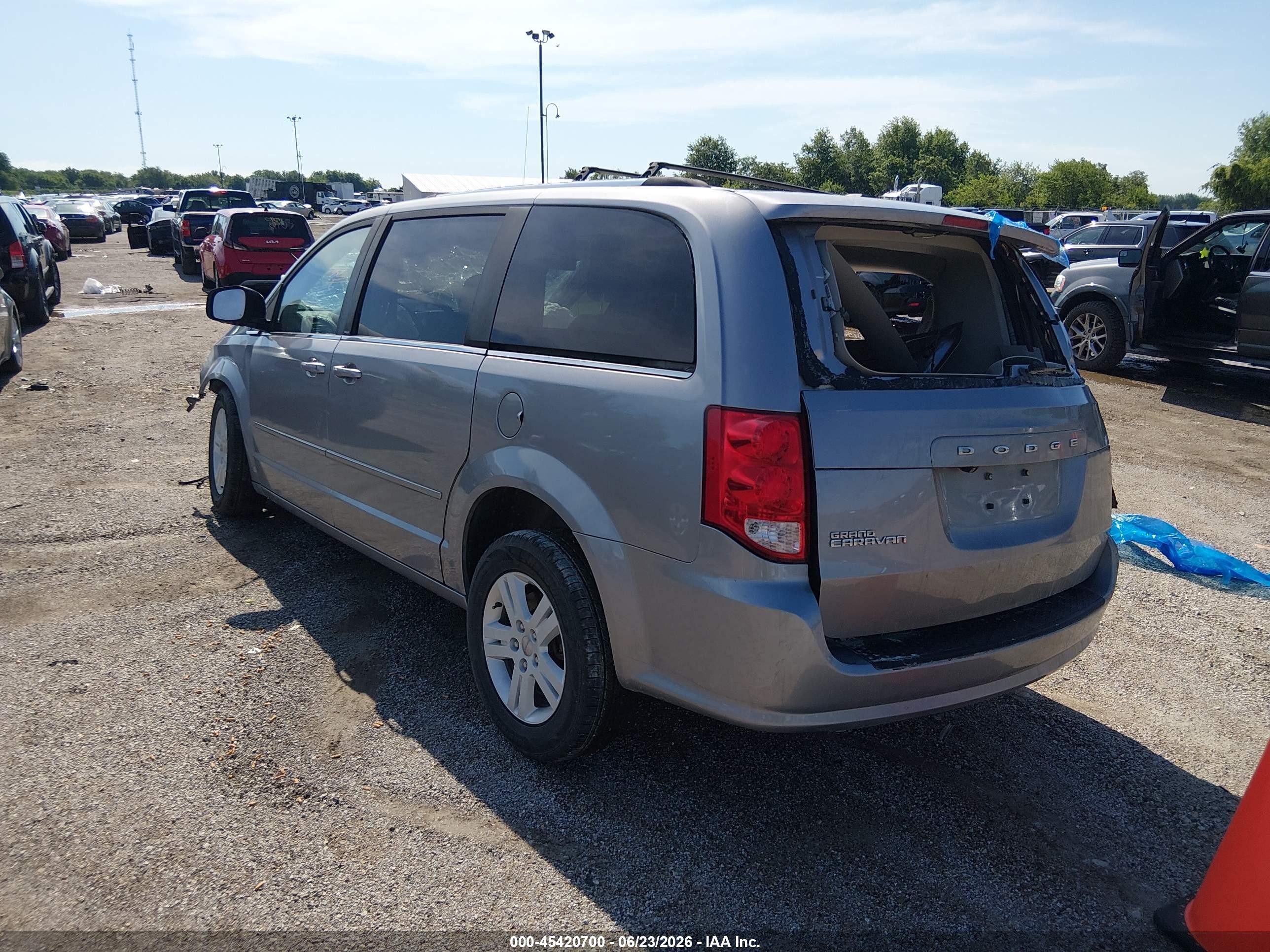2013 Dodge Grand Caravan Crew Silver vin: 2C4RDGDG4DR617862