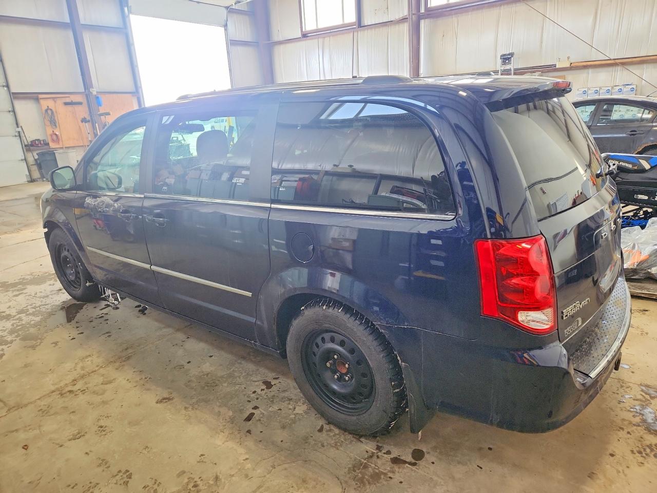 2015 Dodge Grand Caravan Crew Blue vin: 2C4RDGDG4FR585921